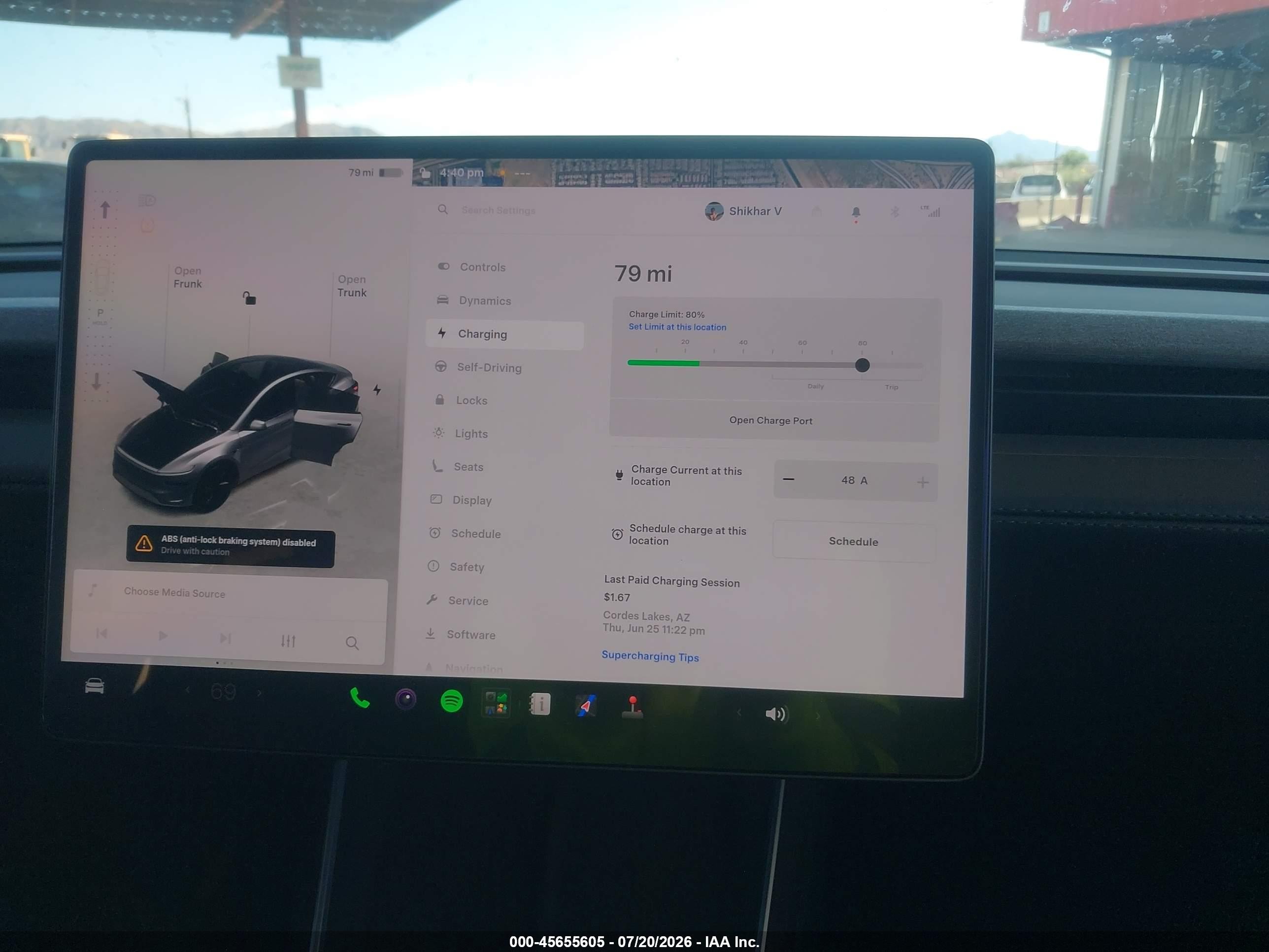 2026 Tesla Model Y All-wheel Drive/long Range Launch Series/premium All-wheel Drive Silver vin: 7SAYGDEE2TF404856