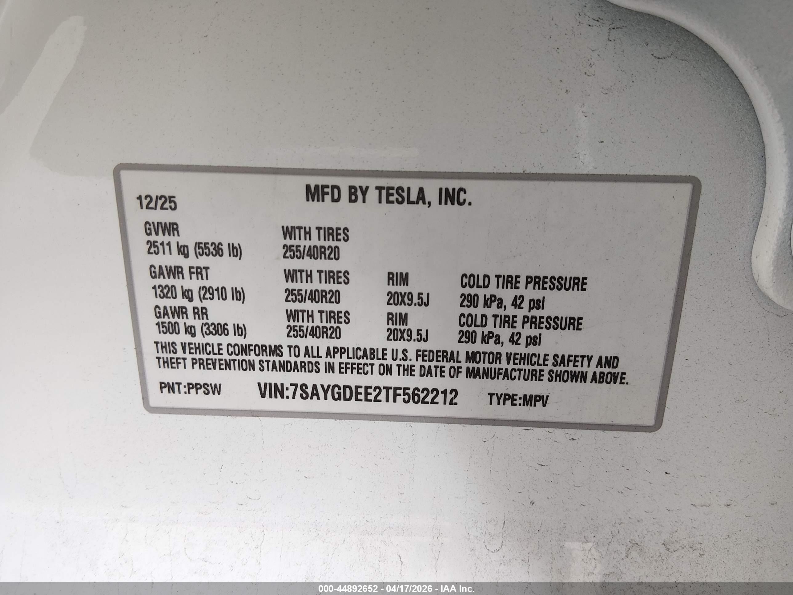 2026 Tesla Model Y All-wheel Drive/long Range Launch Series/premium All-wheel Drive Белый vin: 7SAYGDEE2TF562212