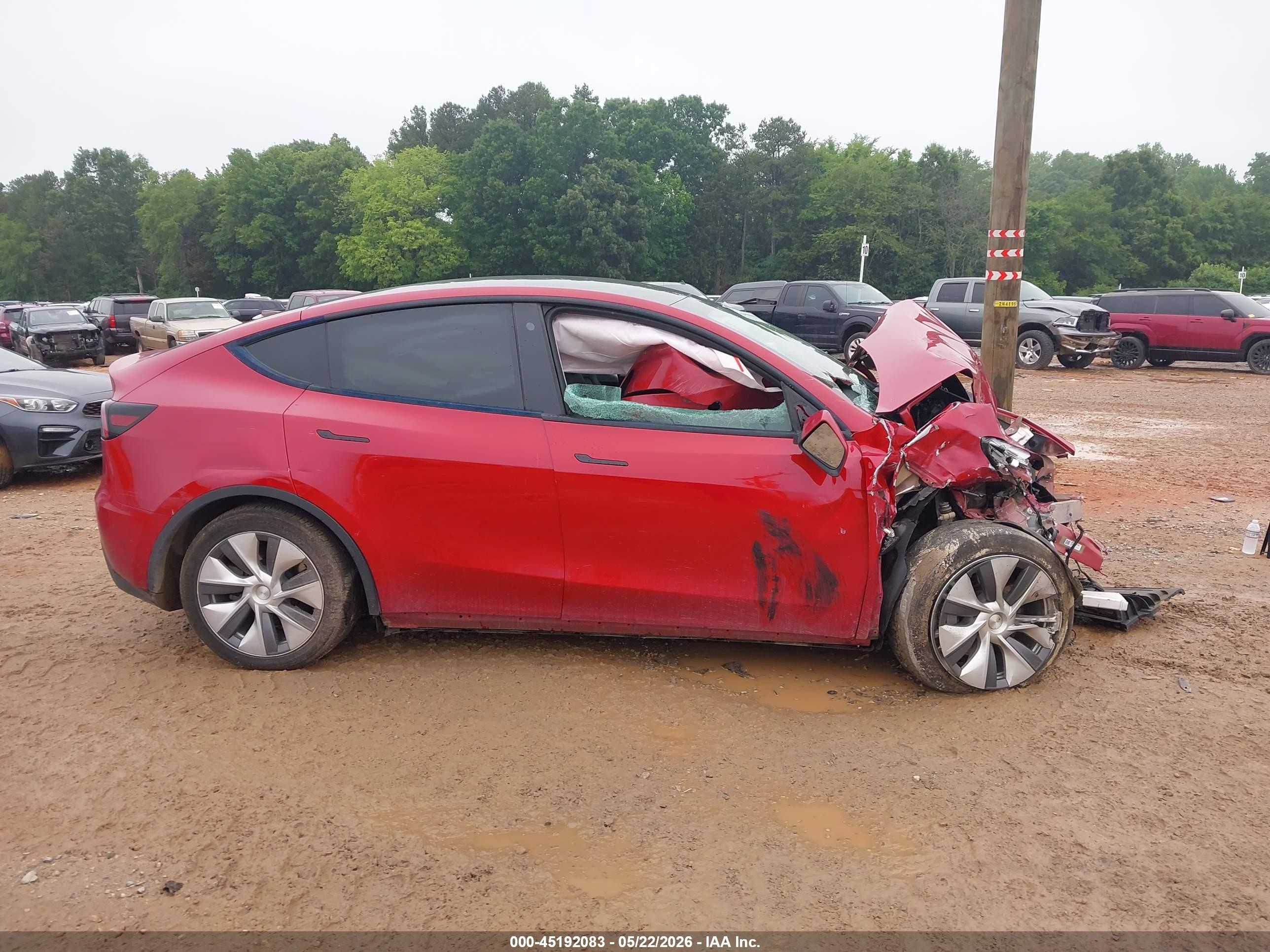 2023 Tesla Model Y Awd/long Range Dual Motor All-wheel Drive Red vin: 7SAYGDEE3PA102625