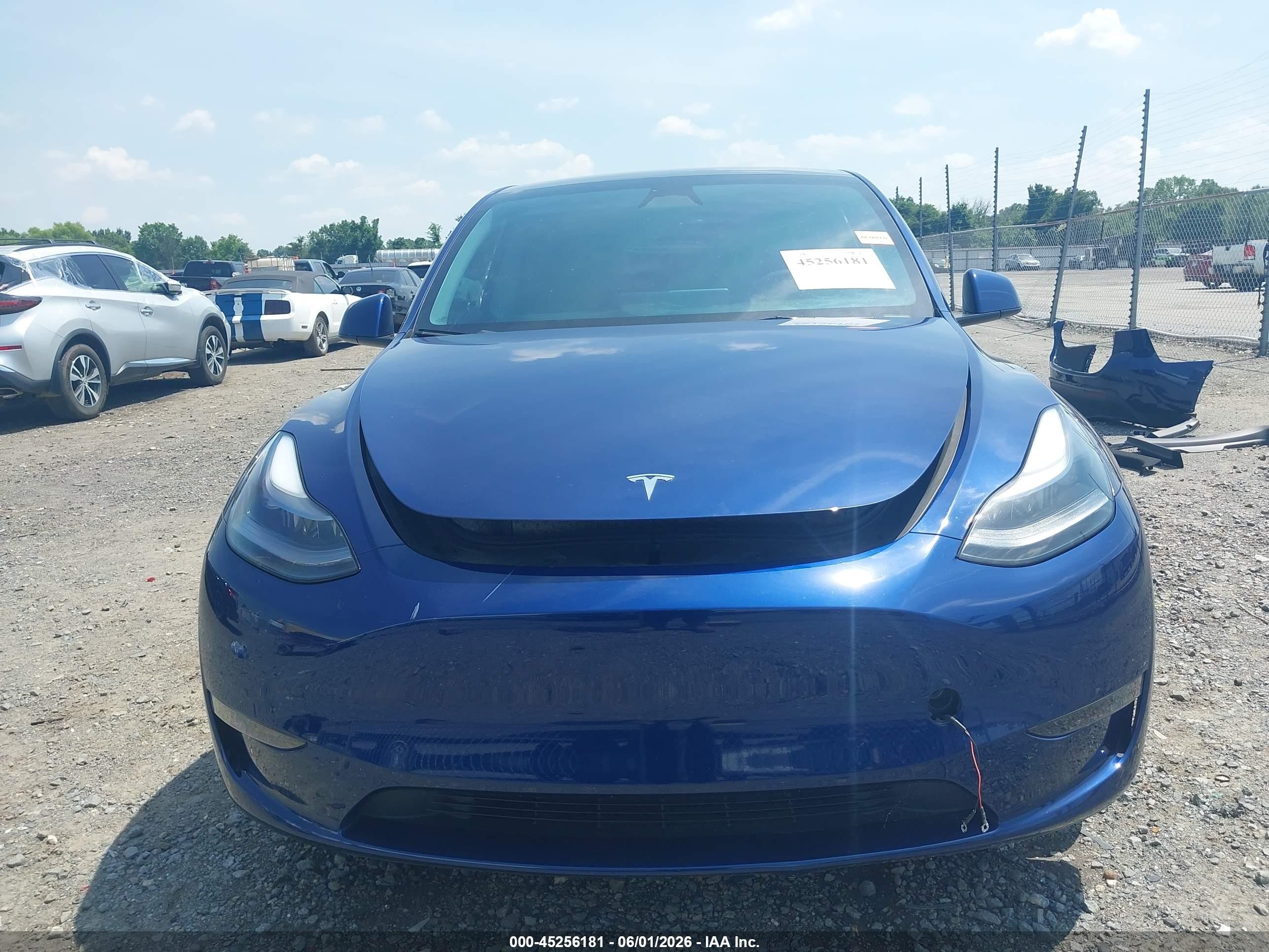 2023 Tesla Model Y Awd/long Range Dual Motor All-wheel Drive Blue vin: 7SAYGDEE3PF806763