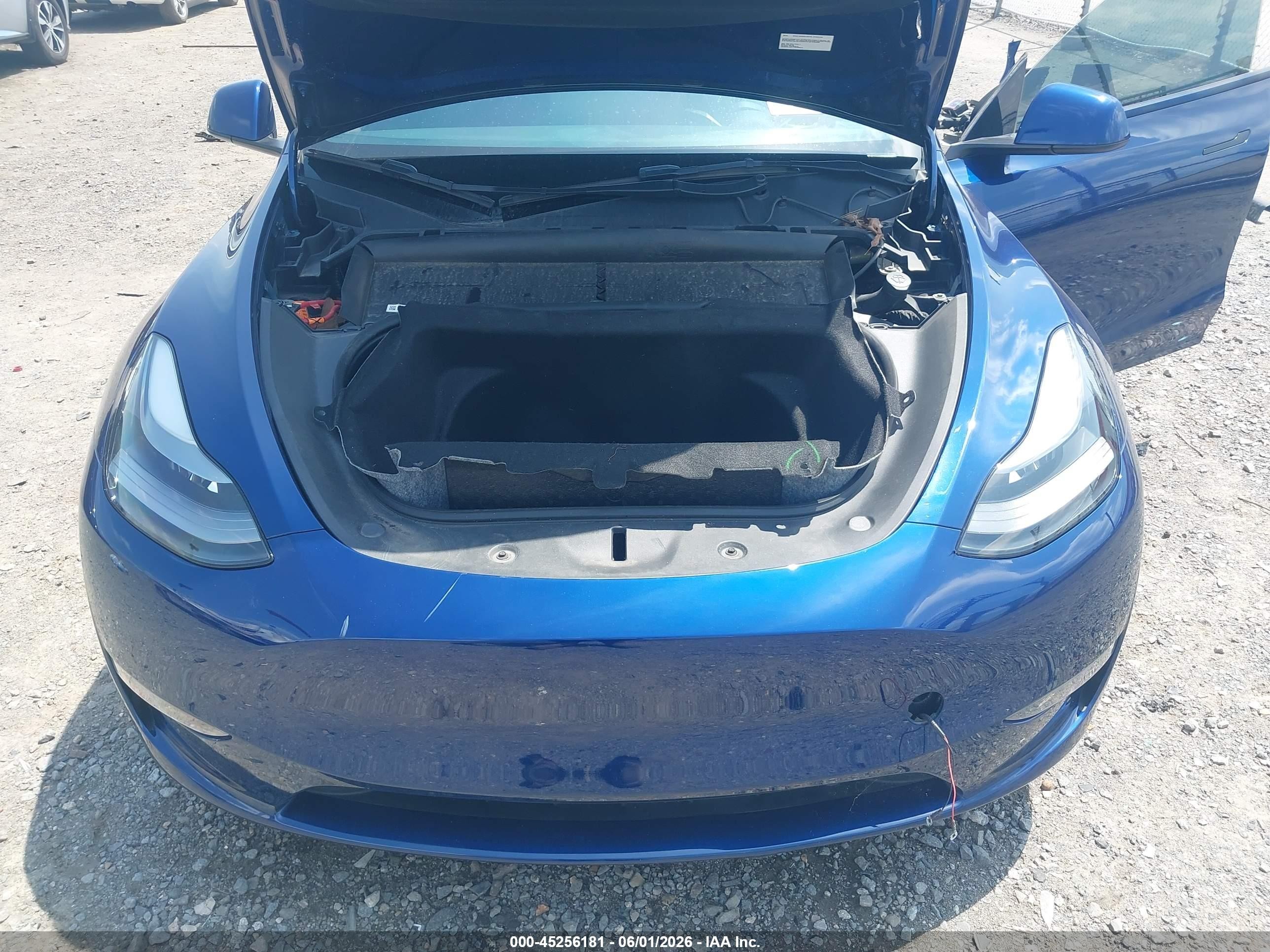 2023 Tesla Model Y Awd/long Range Dual Motor All-wheel Drive Blue vin: 7SAYGDEE3PF806763