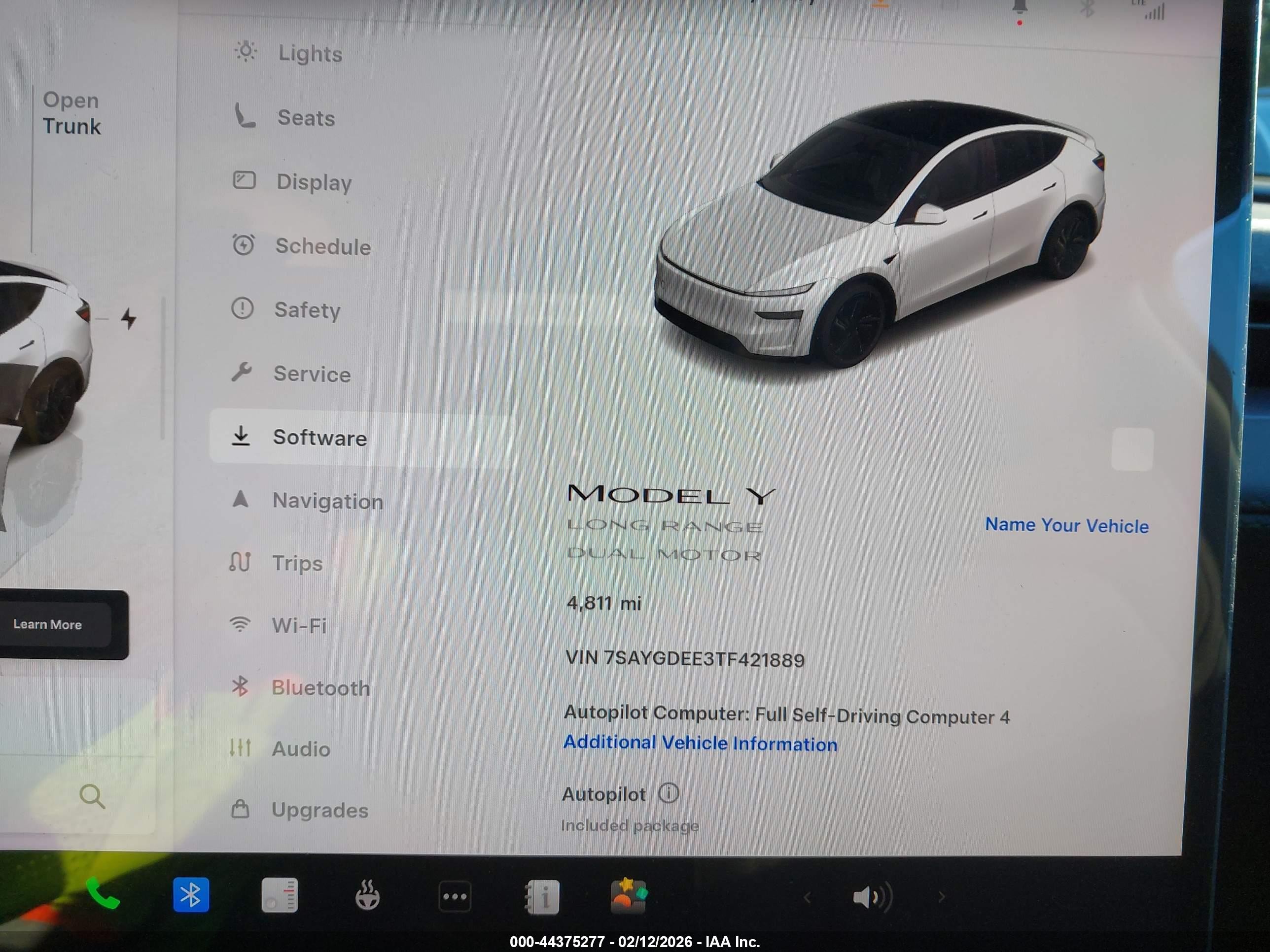 2026 Tesla Model Y Long Range Launch Series/premium All-wheel Drive Белый vin: 7SAYGDEE3TF421889