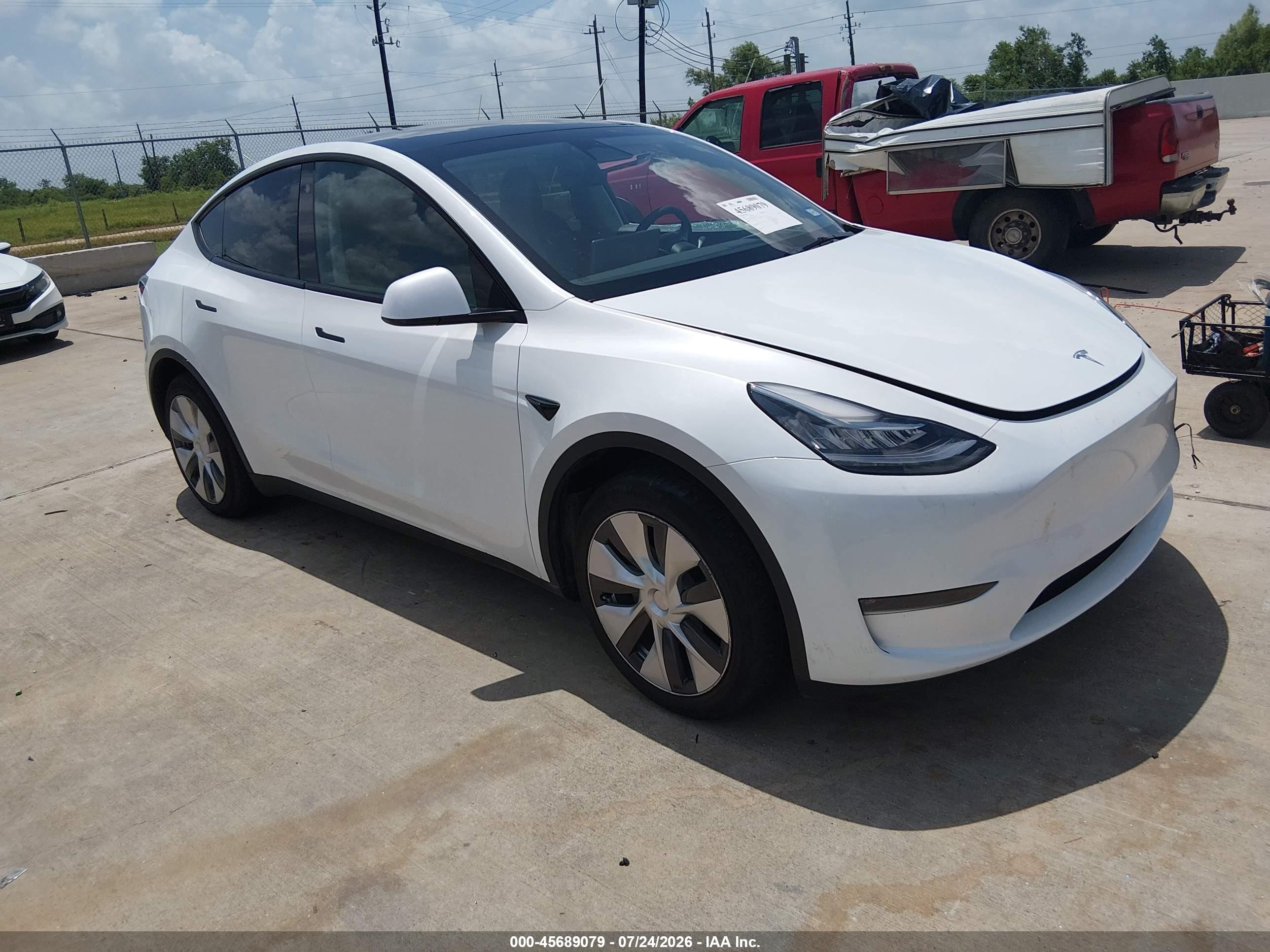2023 Tesla Model Y Awd/long Range Dual Motor All-wheel Drive Белый vin: 7SAYGDEE4PA119532