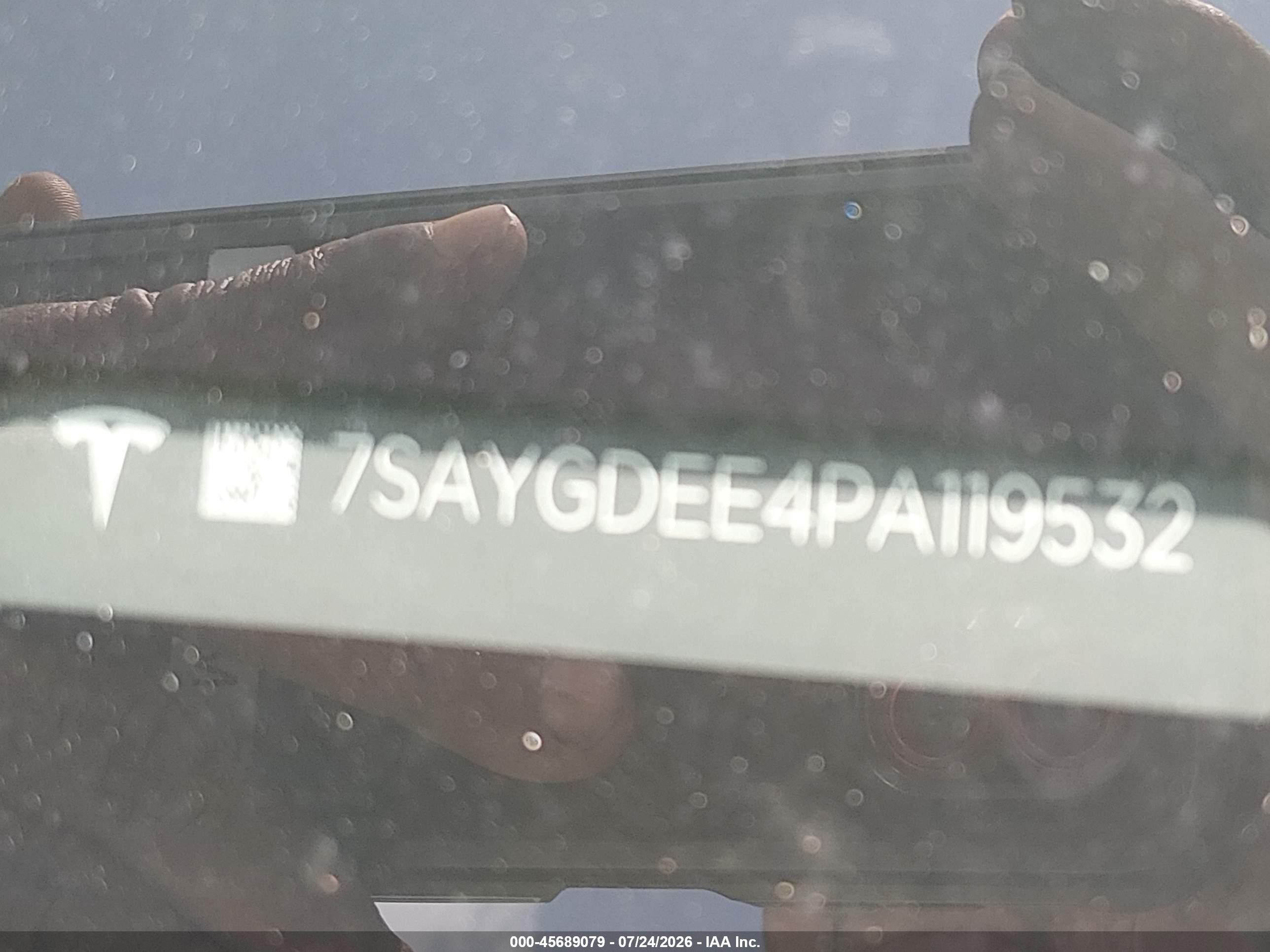 2023 Tesla Model Y Awd/long Range Dual Motor All-wheel Drive Белый vin: 7SAYGDEE4PA119532