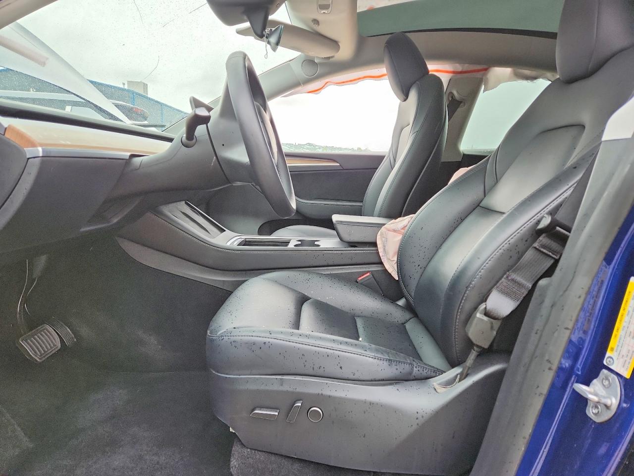 2023 Tesla Model Y Blue vin: 7SAYGDEE4PF841764