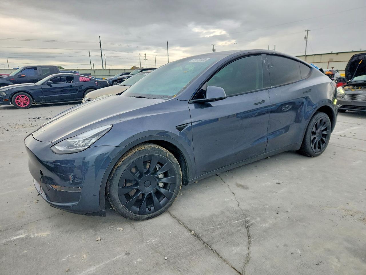 2023 Tesla Model Y Gray vin: 7SAYGDEE5PA044937