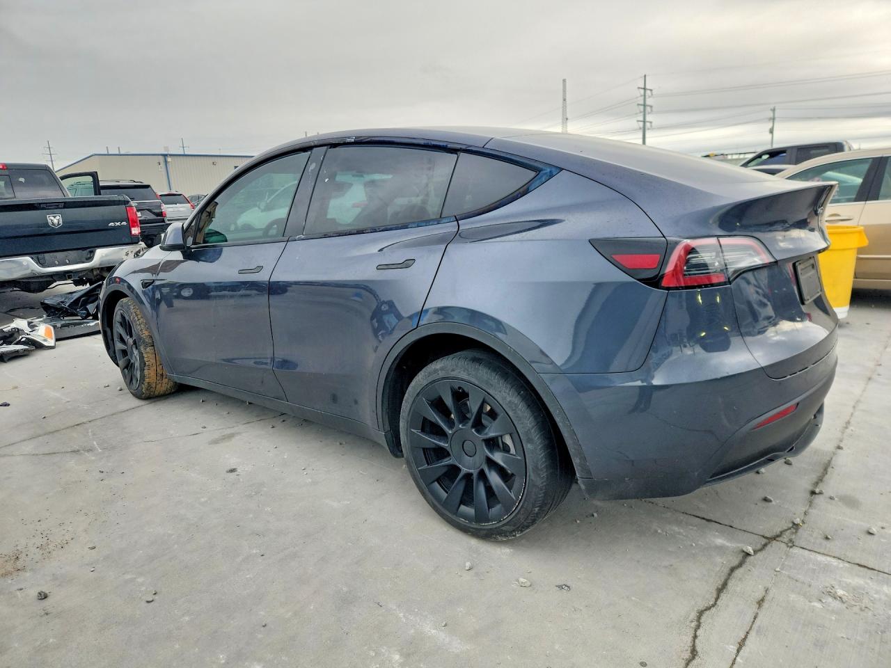 2023 Tesla Model Y Gray vin: 7SAYGDEE5PA044937