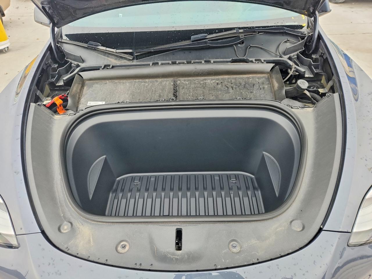 2023 Tesla Model Y Gray vin: 7SAYGDEE5PA044937