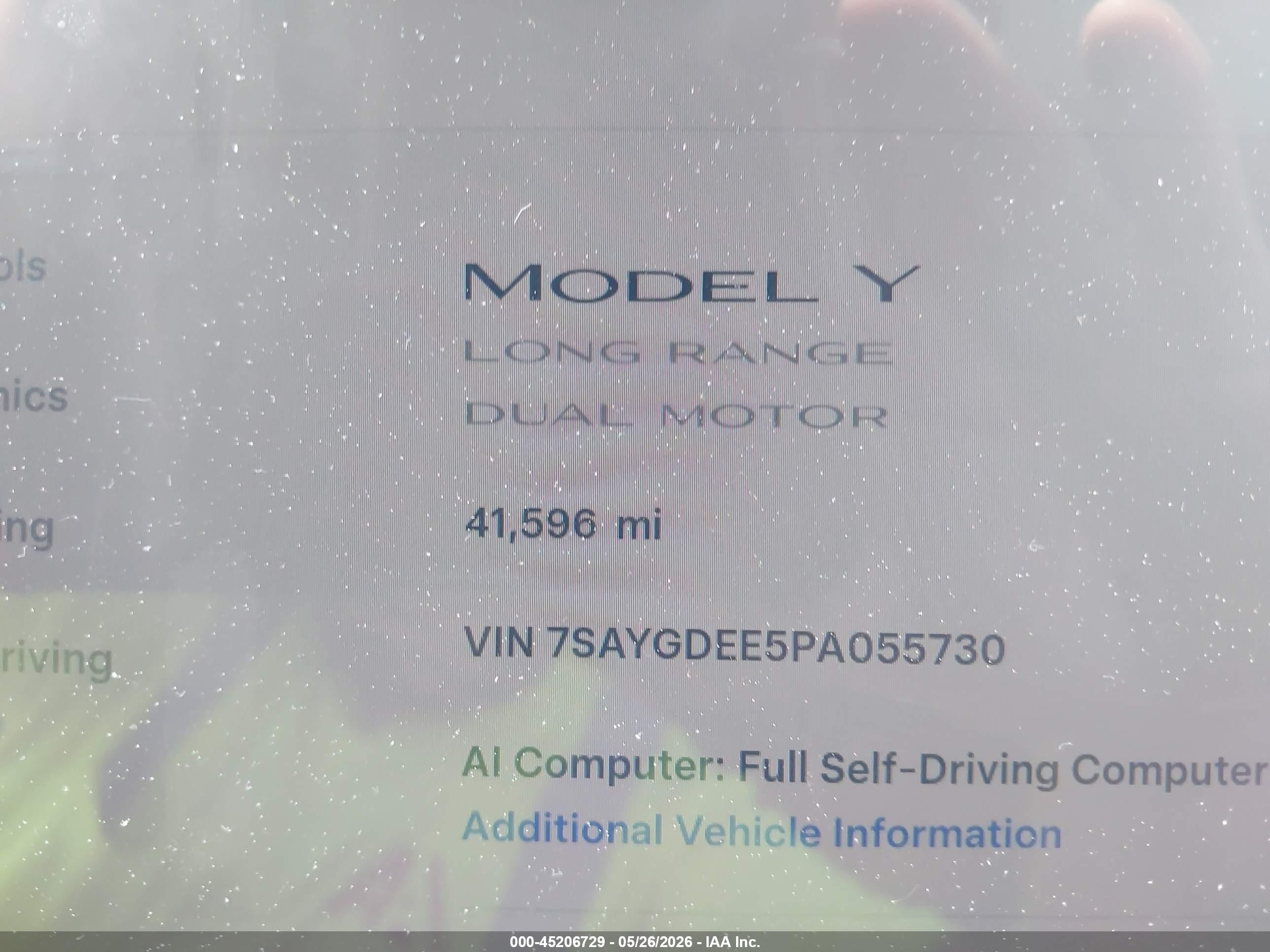 2023 Tesla Model Y Awd/long Range Dual Motor All-wheel Drive White vin: 7SAYGDEE5PA055730