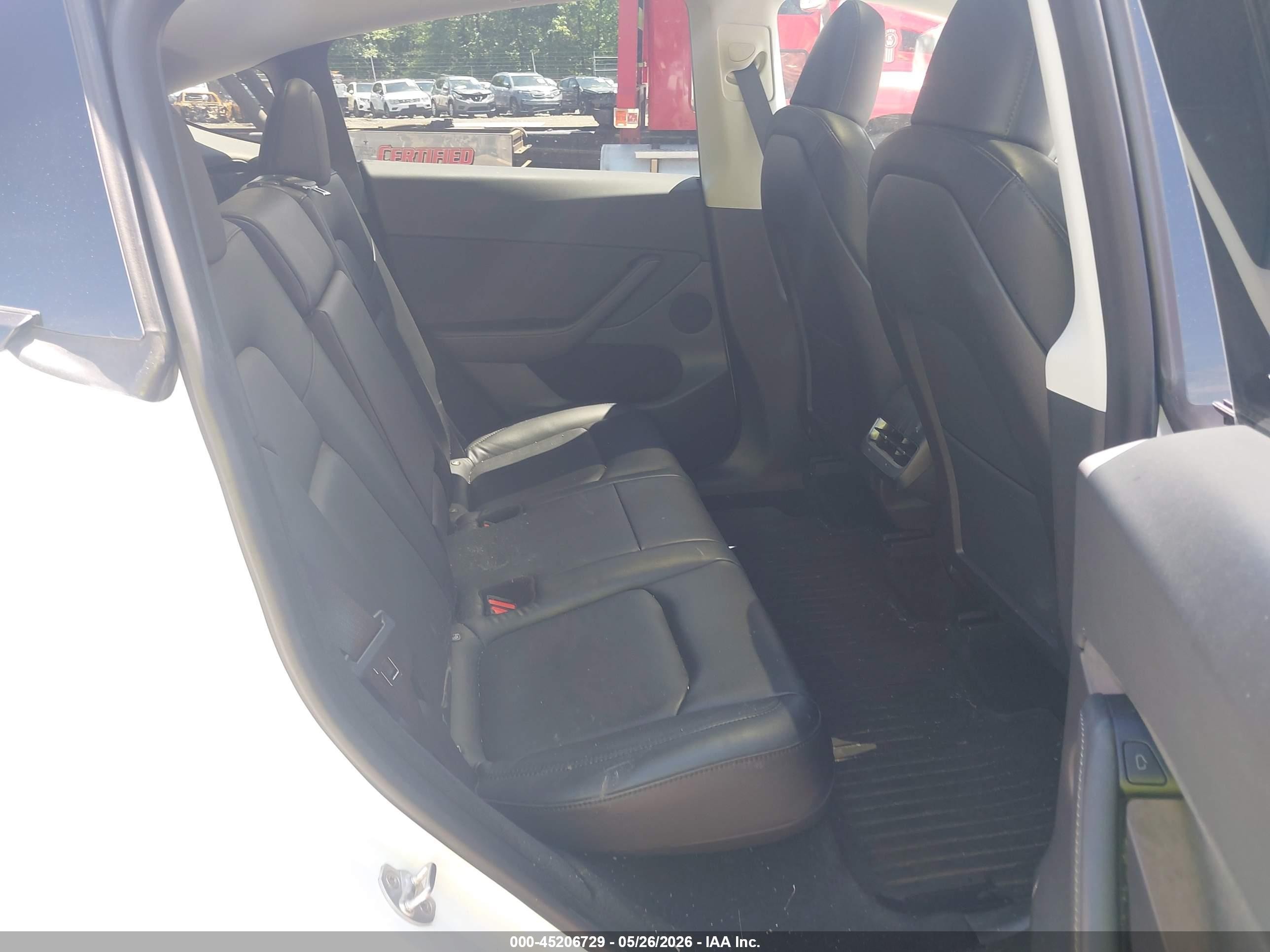 2023 Tesla Model Y Awd/long Range Dual Motor All-wheel Drive White vin: 7SAYGDEE5PA055730