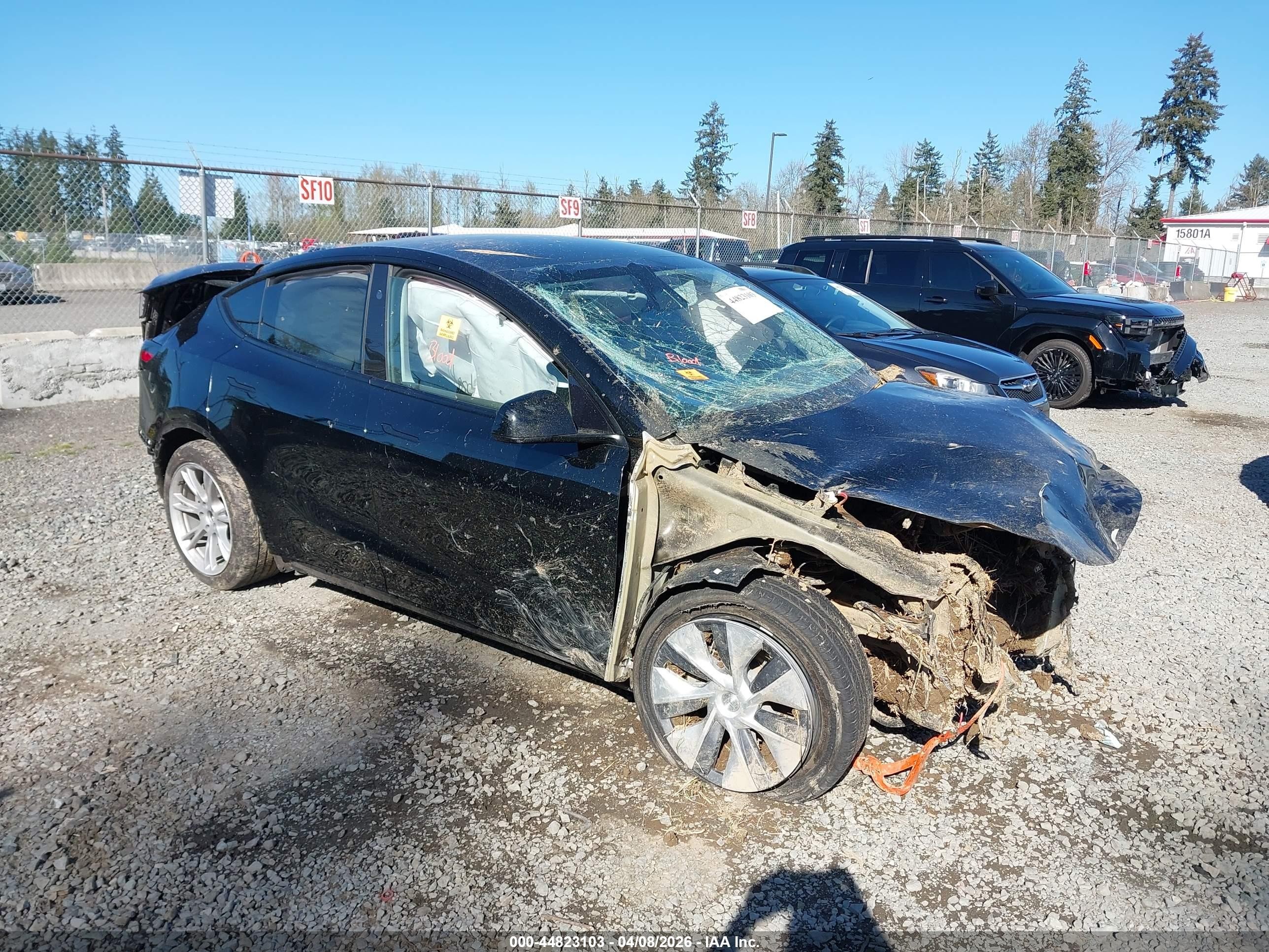 2023 Tesla Model Y Awd/long Range Dual Motor All-wheel Drive Черный vin: 7SAYGDEE5PA198788