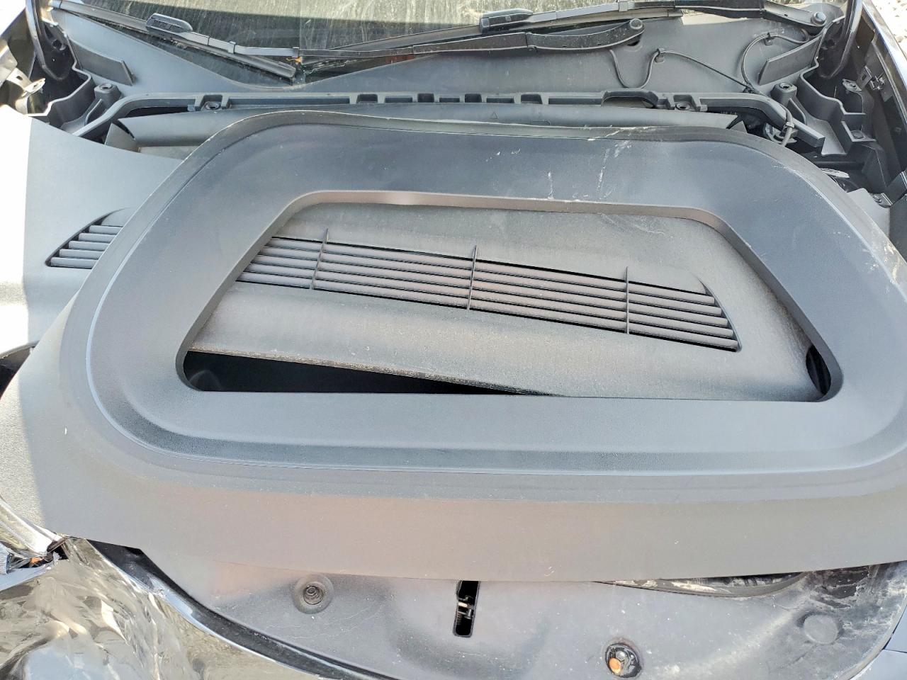 2024 Tesla Model Y Gray vin: 7SAYGDEE6RA330167