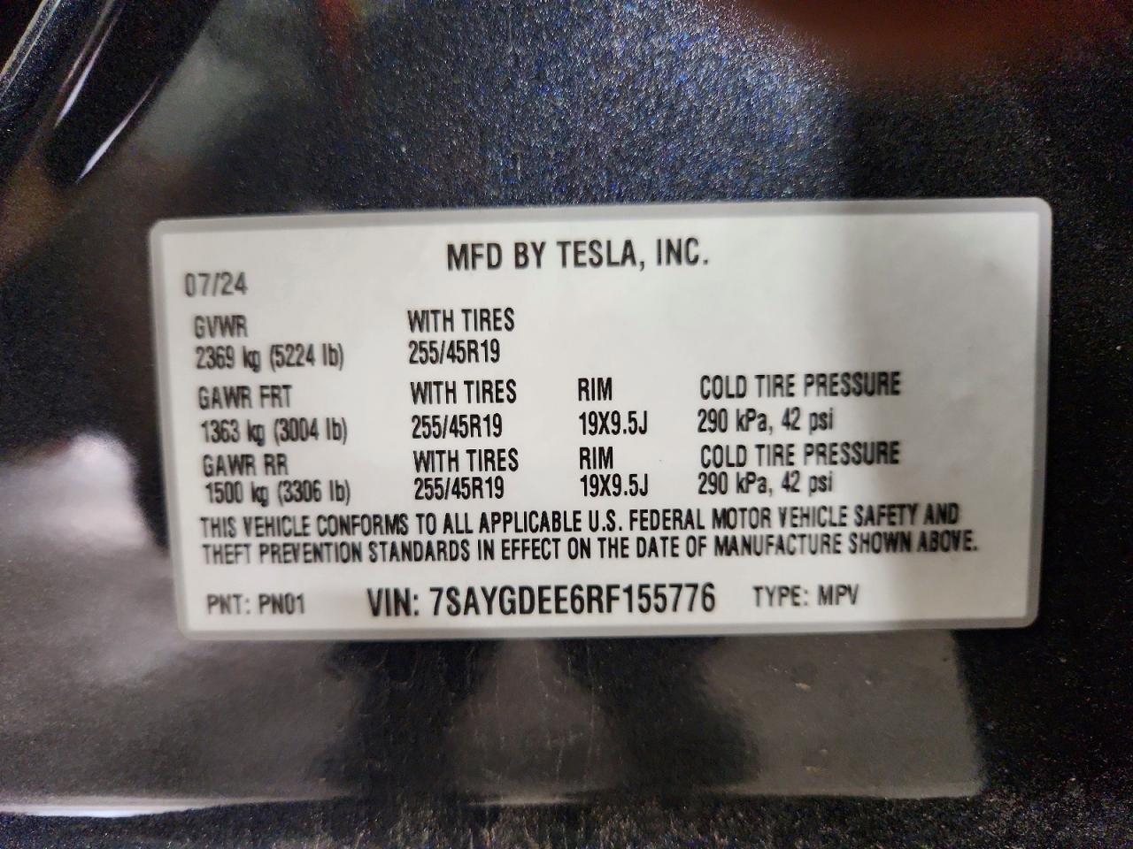 2024 Tesla Model Y Blue vin: 7SAYGDEE6RF155776