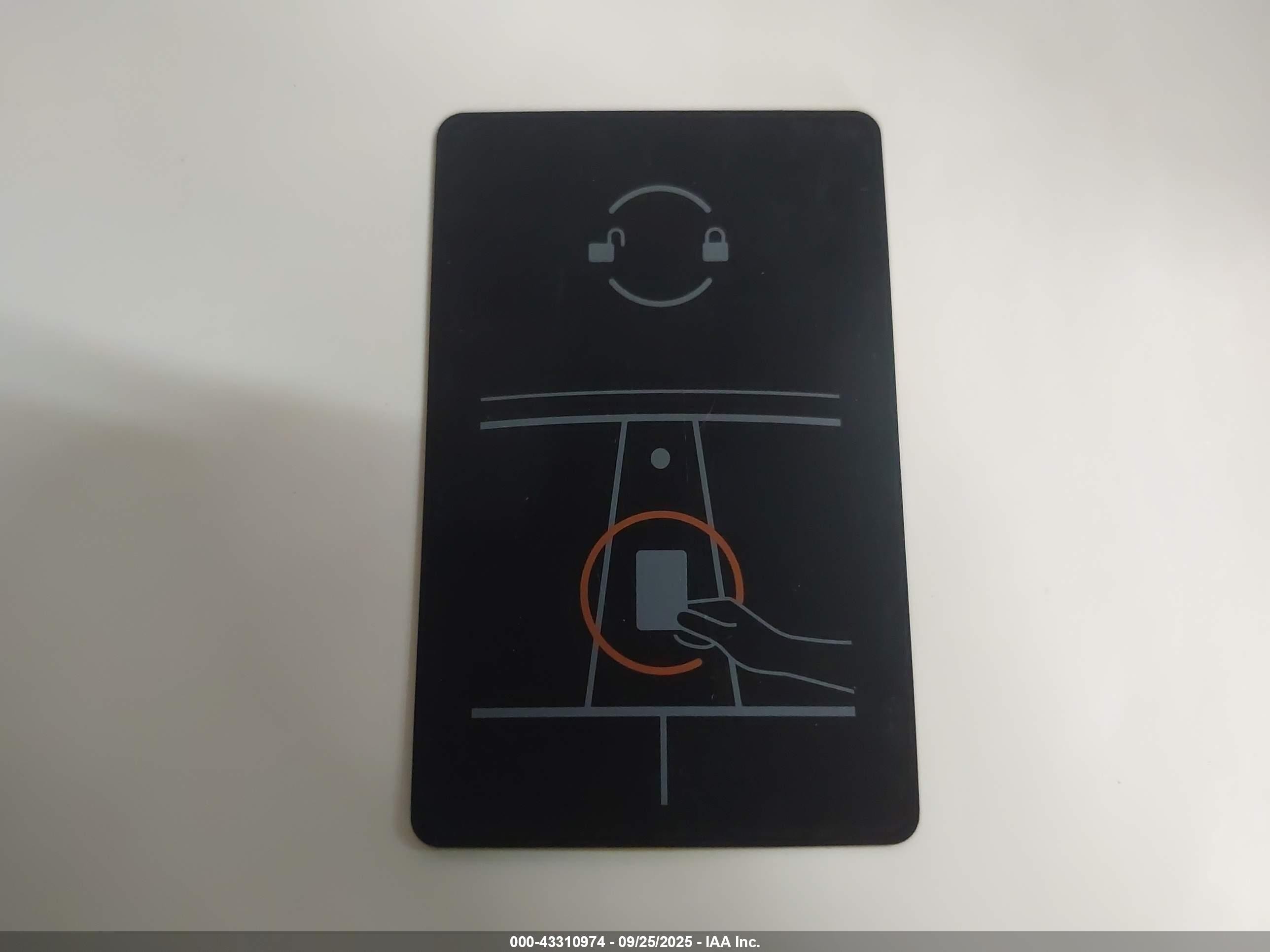 2026 Tesla Model Y Long Range Dual Motor All-wheel Drive/long Range Launch Series Синий vin: 7SAYGDEE6TF367312