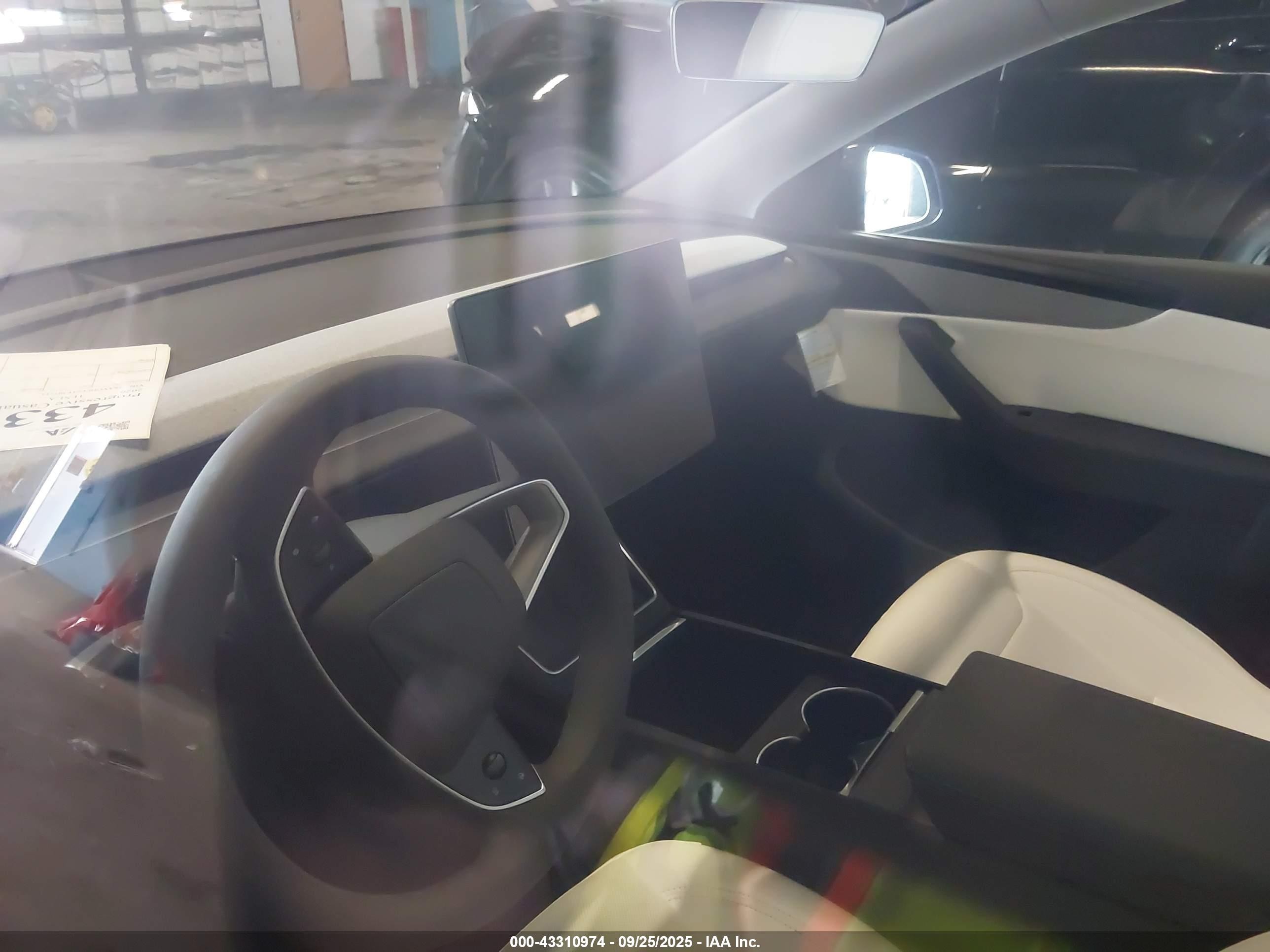 2026 Tesla Model Y Long Range Dual Motor All-wheel Drive/long Range Launch Series Синий vin: 7SAYGDEE6TF367312