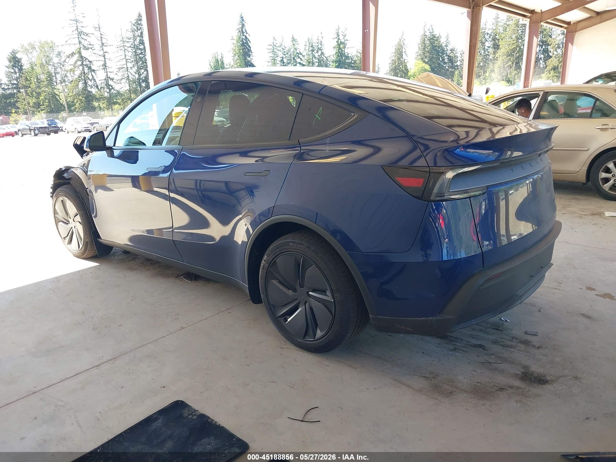 2026 Tesla Model Y All-wheel Drive/long Range Launch Series/premium Blue vin: 7SAYGDEE6TF579997