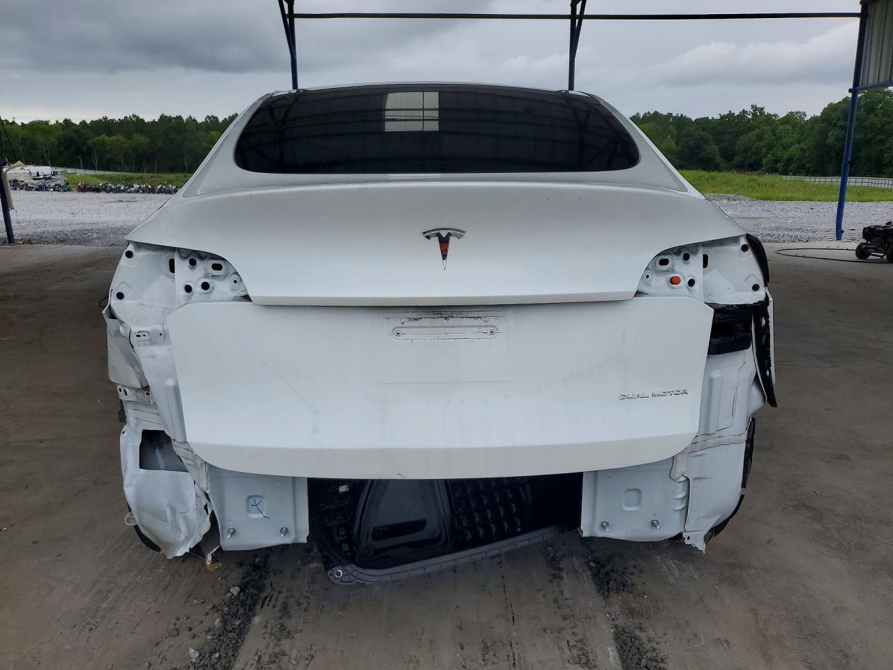 2023 Tesla Model Y White vin: 7SAYGDEE7PA176677