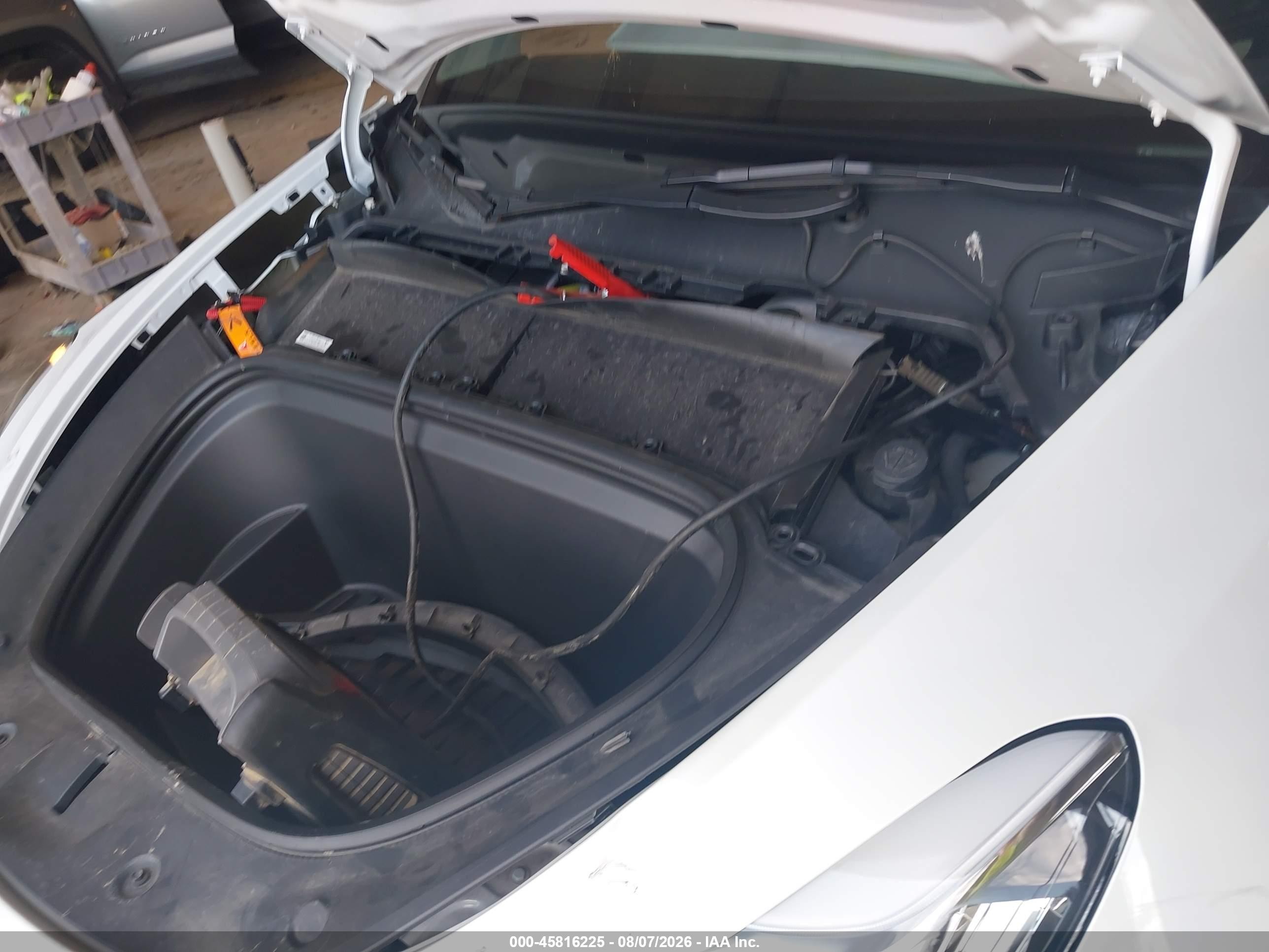 2023 Tesla Model Y Awd/long Range Dual Motor All-wheel Drive White vin: 7SAYGDEE7PF619509