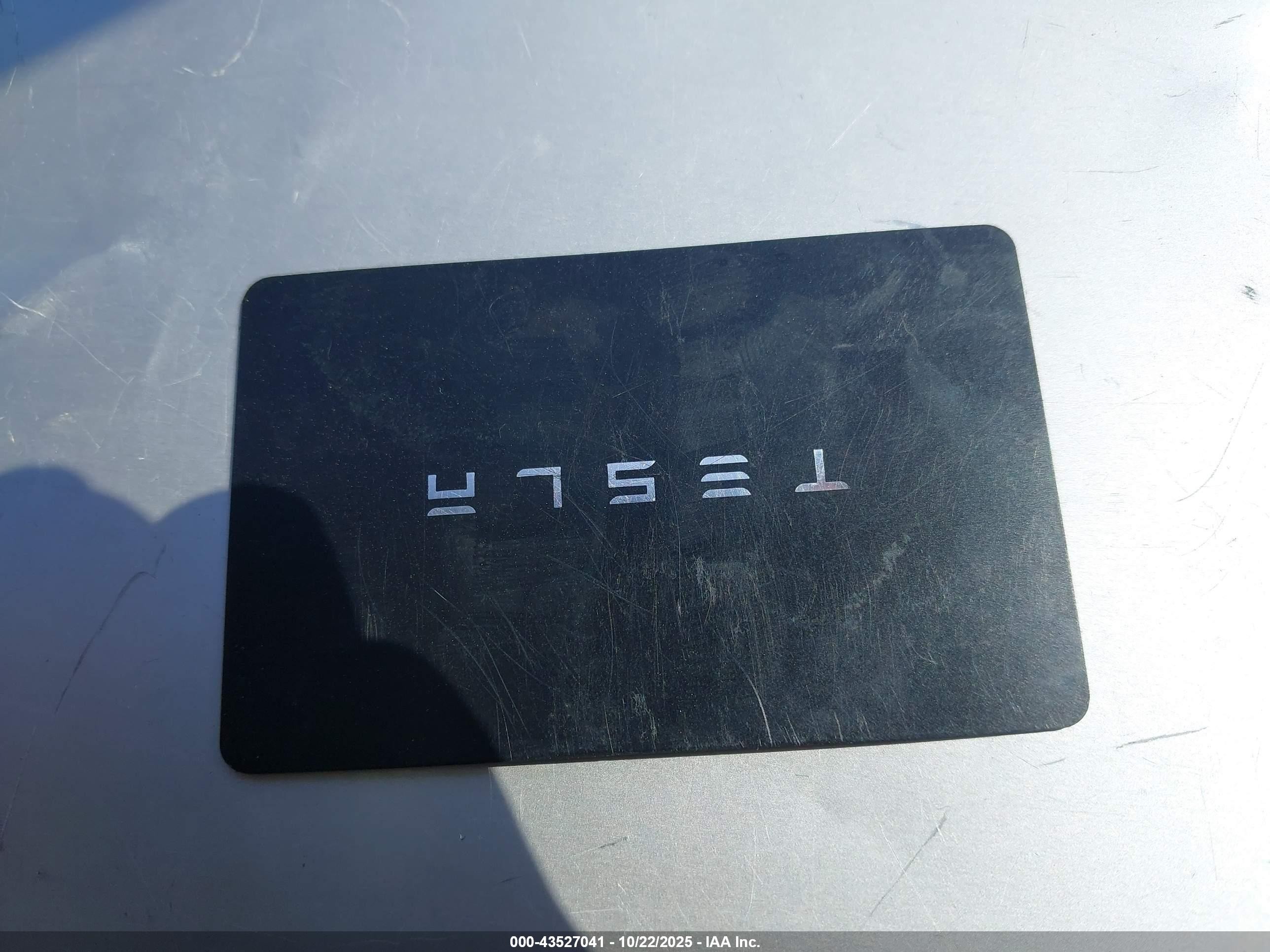 2026 Tesla Model Y Long Range Dual Motor All-wheel Drive/long Range Launch Series Белый vin: 7SAYGDEE7TF348543