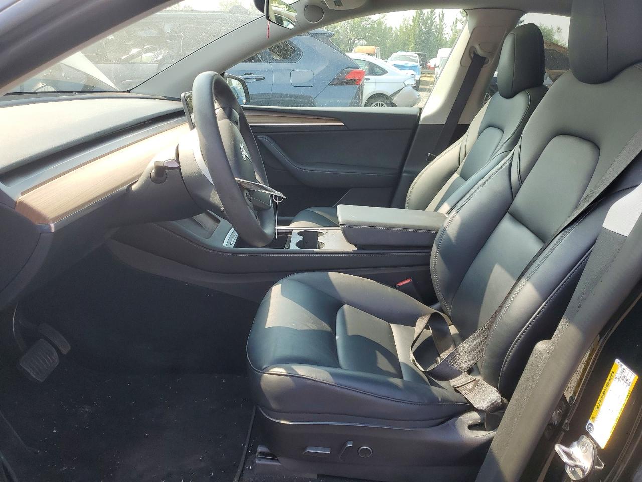 2022 Tesla Model Y Black vin: 7SAYGDEE8NF559897