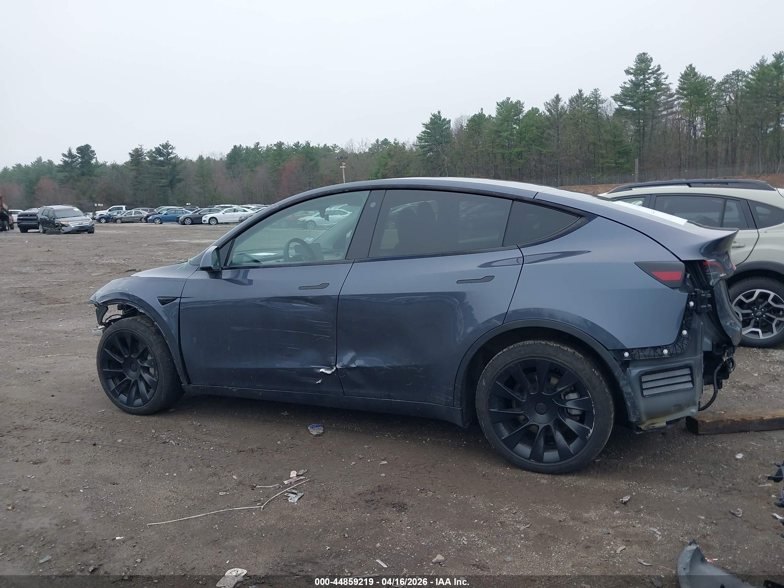 2023 Tesla Model Y Awd/long Range Dual Motor All-wheel Drive Gray vin: 7SAYGDEE8PA125303