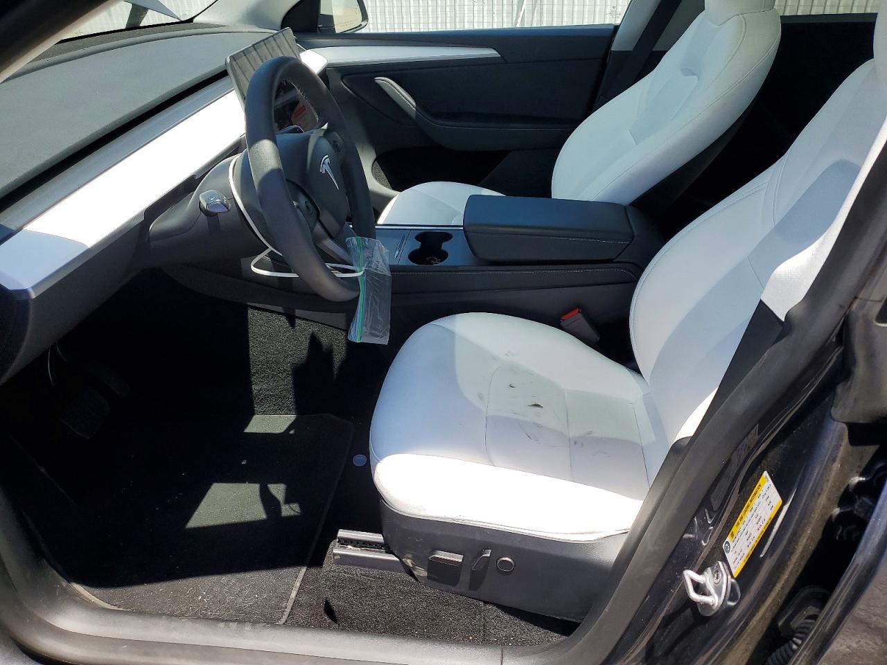 2023 Tesla Model Y Серый vin: 7SAYGDEE8PA153151