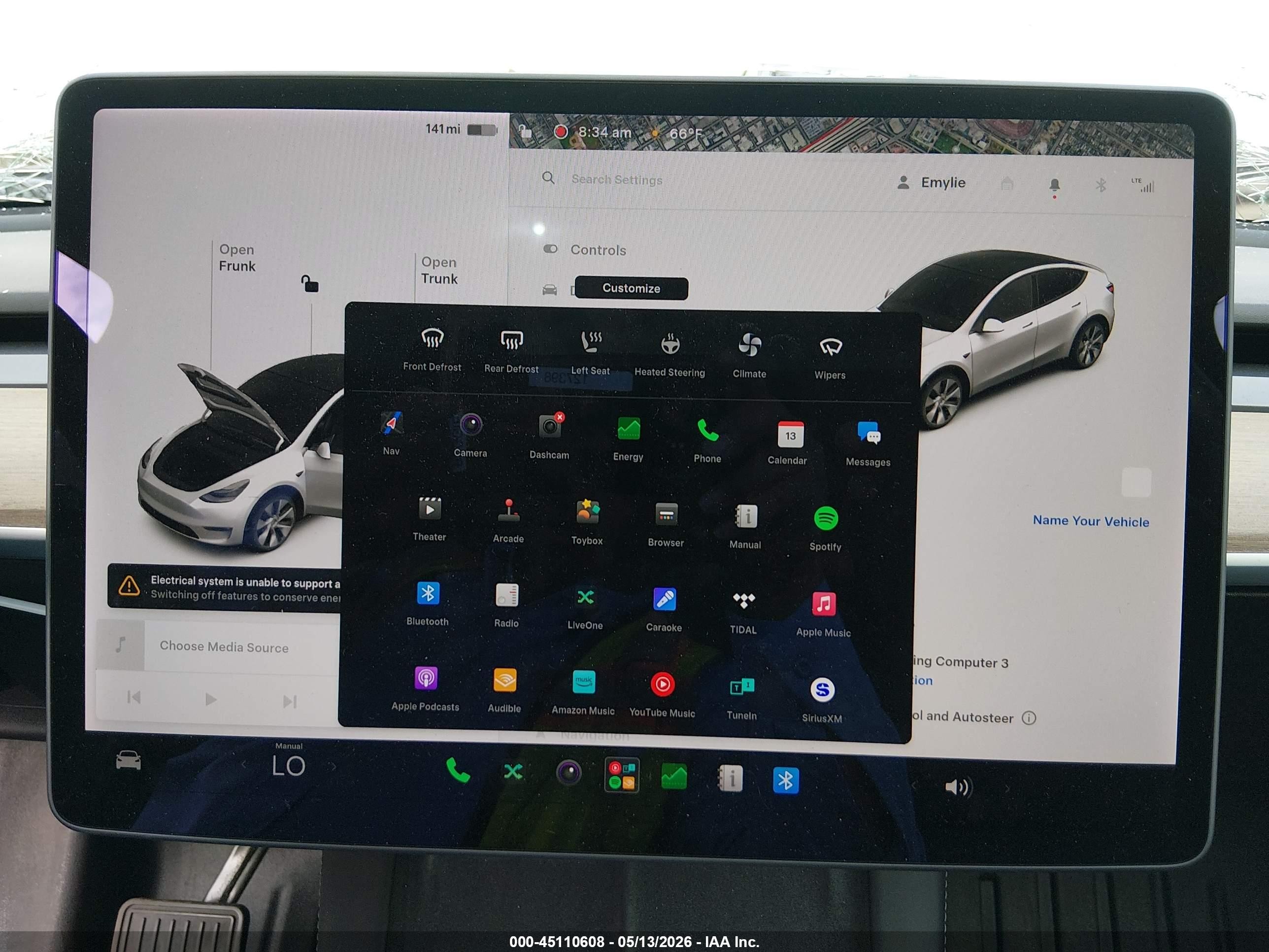 2022 Tesla Model Y Long Range Dual Motor All-wheel Drive White vin: 7SAYGDEE9NF336655