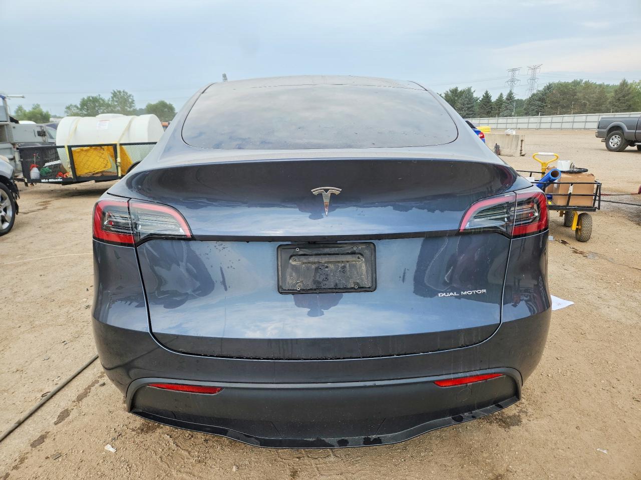 2023 Tesla Model Y Gray vin: 7SAYGDEE9PA041815