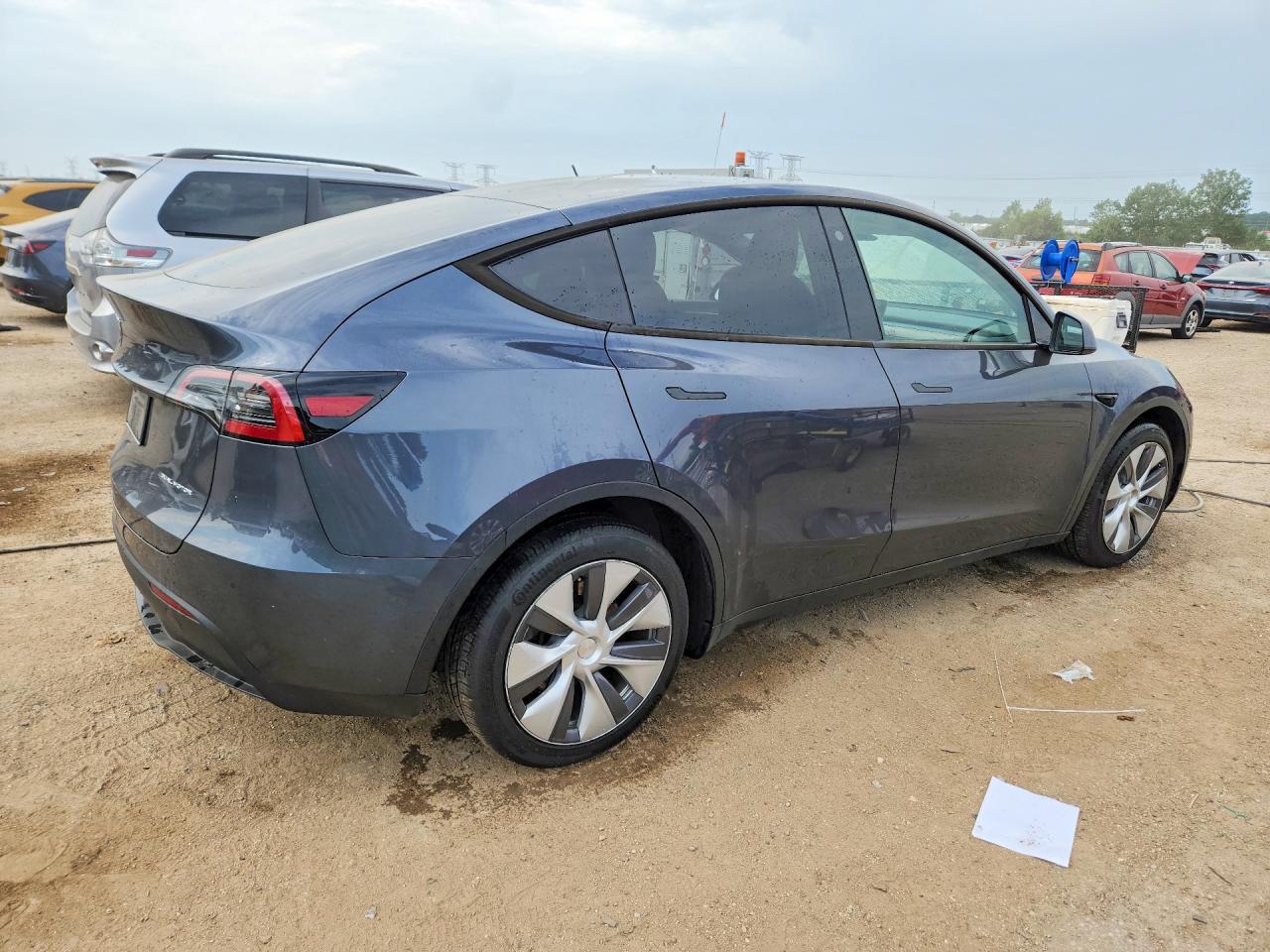 2023 Tesla Model Y Gray vin: 7SAYGDEE9PA041815