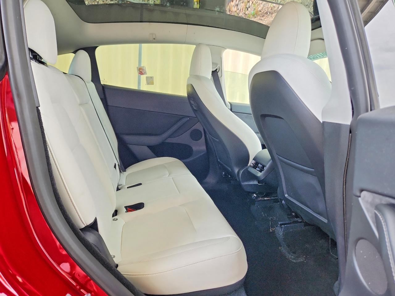 2023 Tesla Model Y Red vin: 7SAYGDEE9PF750019