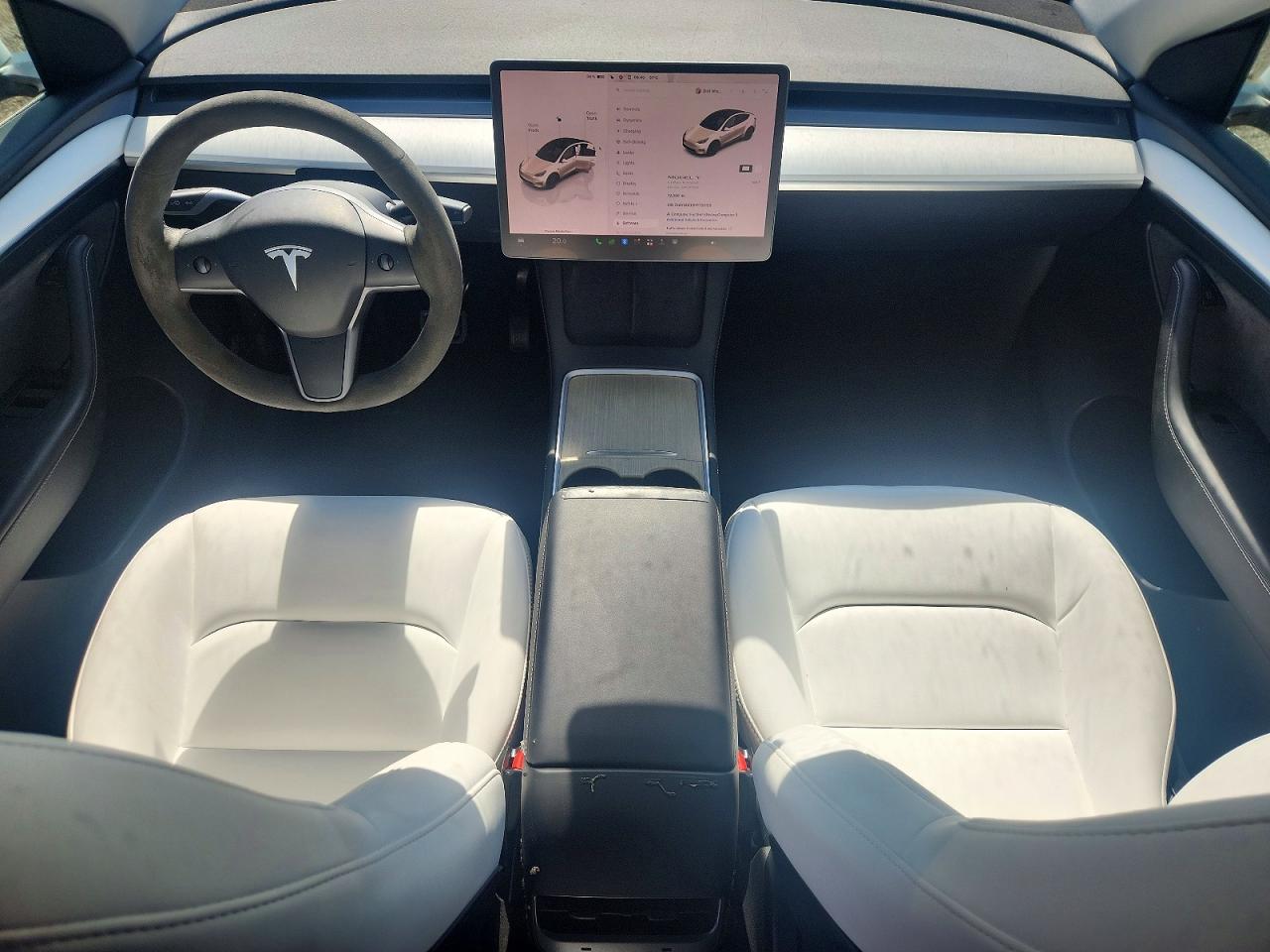 2023 Tesla Model Y Белый vin: 7SAYGDEE9PF755155