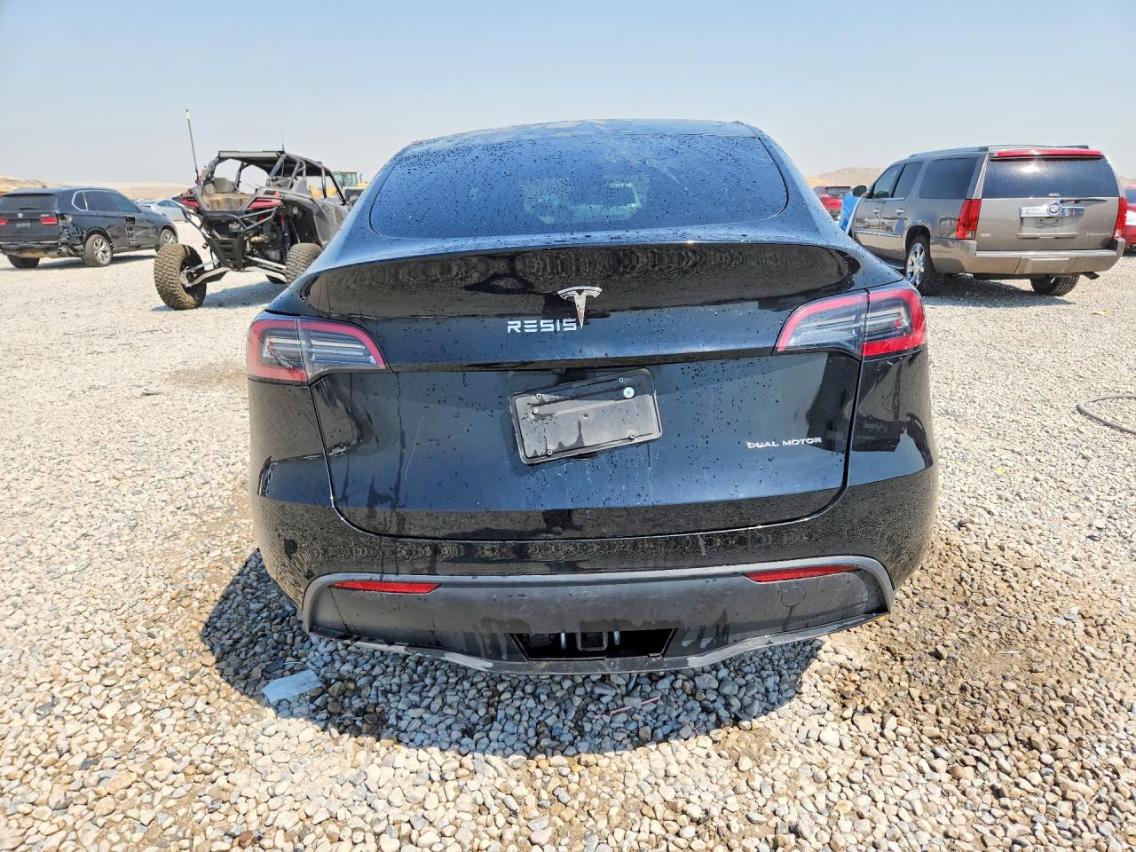 2023 Tesla Model Y Black vin: 7SAYGDEE9PF886330