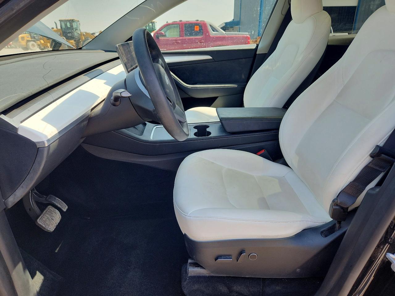 2023 Tesla Model Y Black vin: 7SAYGDEE9PF886330