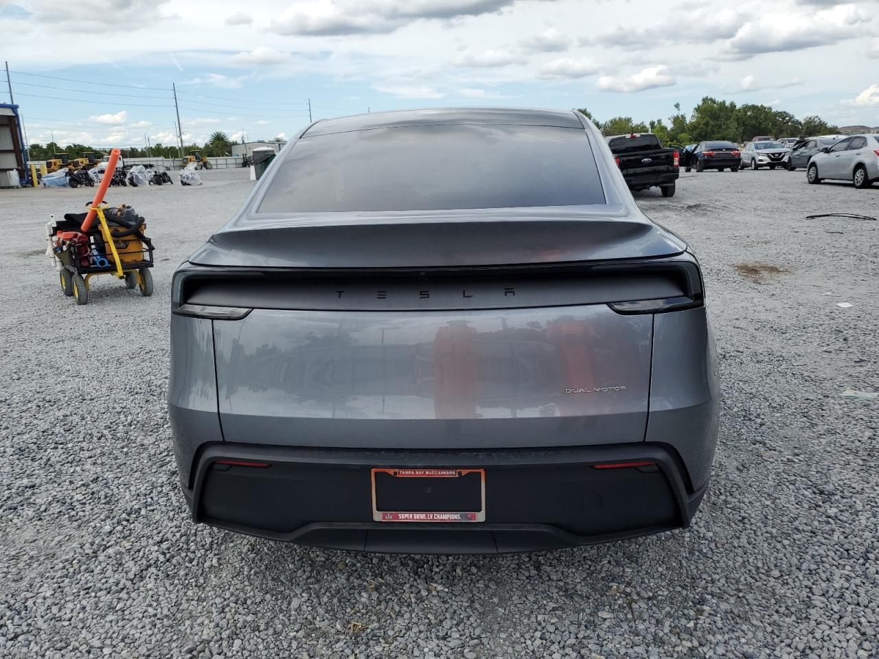 2026 Tesla Model Y Gray vin: 7SAYGDEE9TA464906