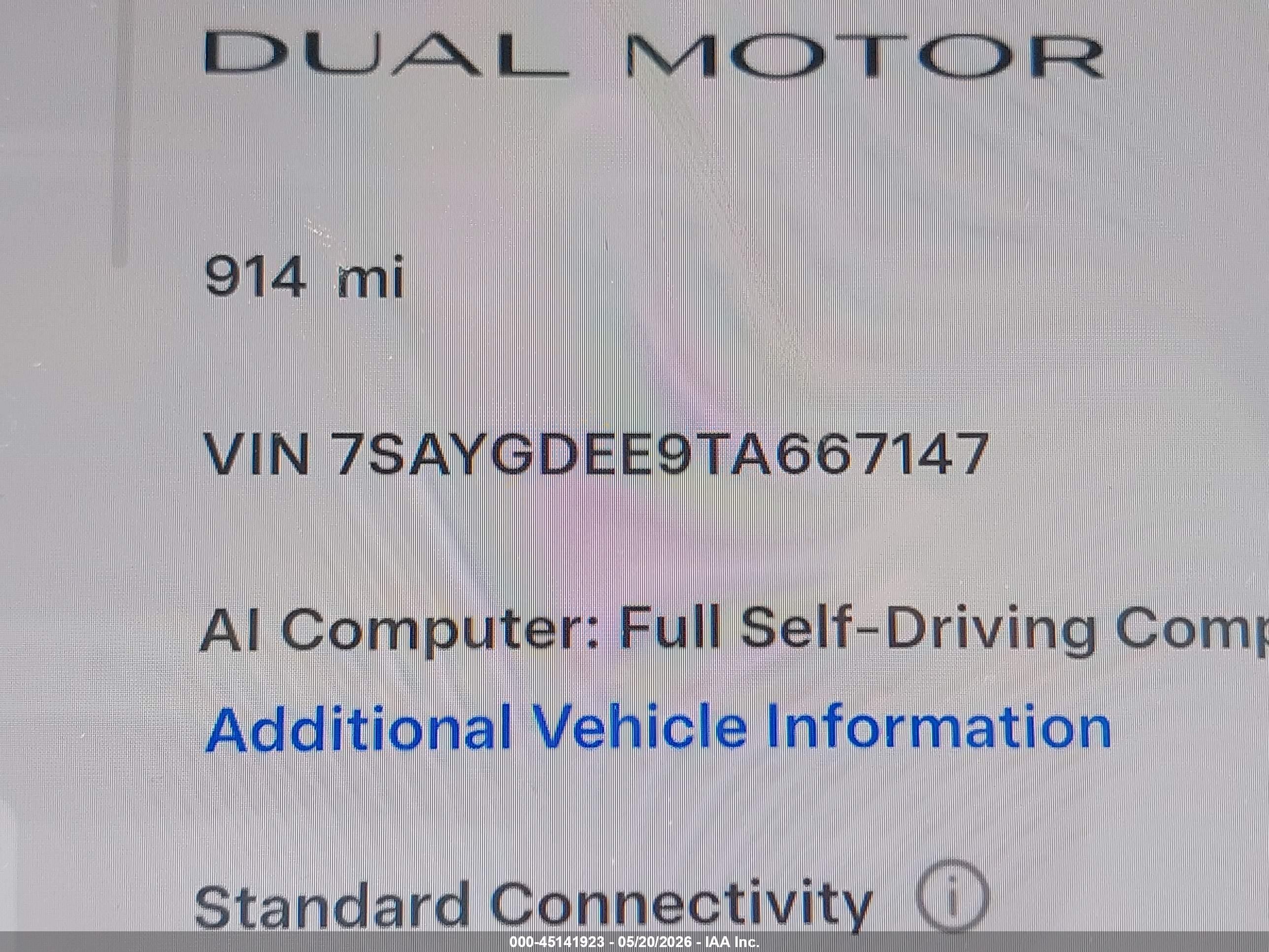 2026 Tesla Model Y All-wheel Drive/long Range Launch Series/premium All-wheel Drive Серый vin: 7SAYGDEE9TA667147