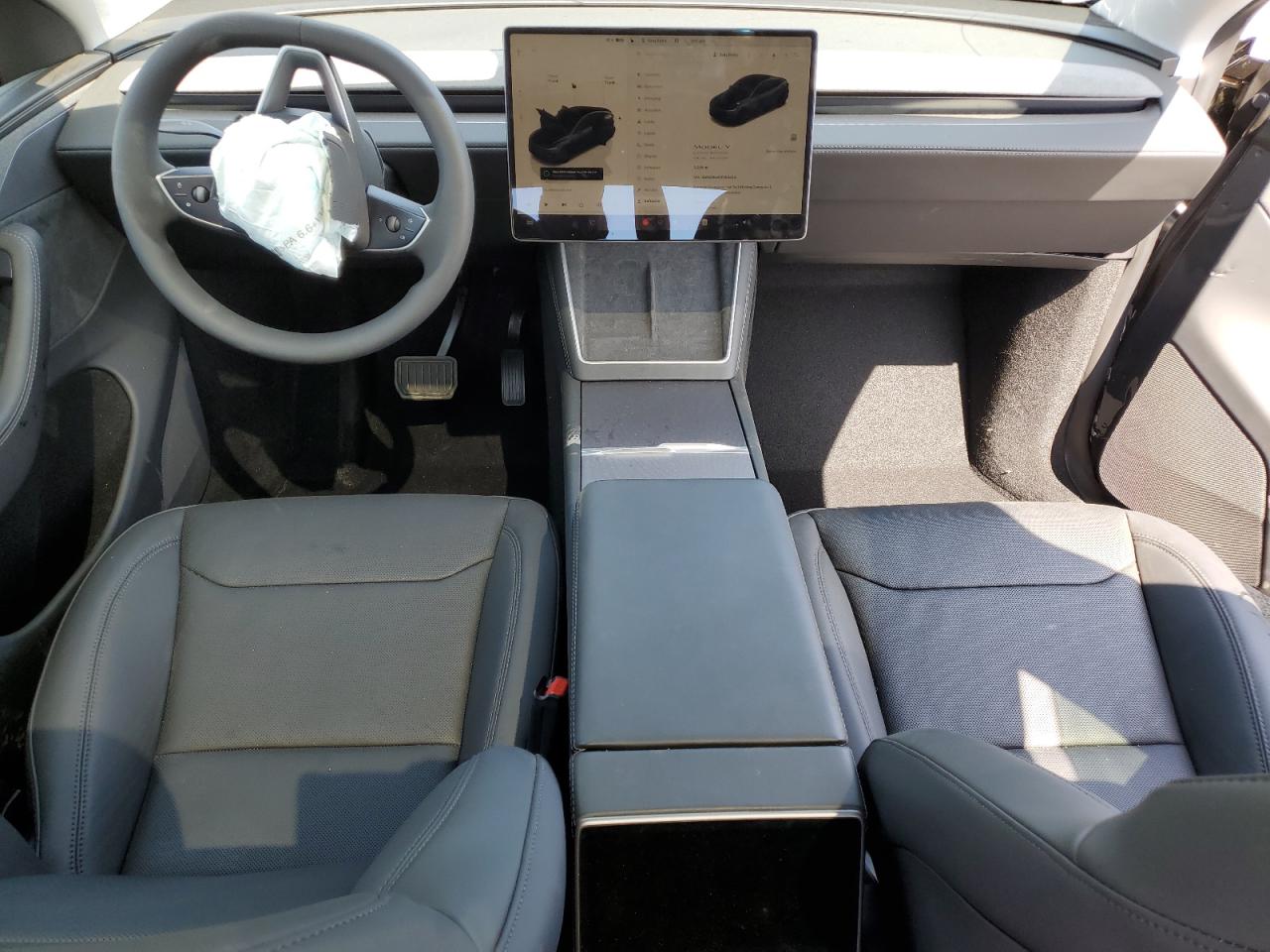 2026 Tesla Model Y Gray vin: 7SAYGDEE9TF353453