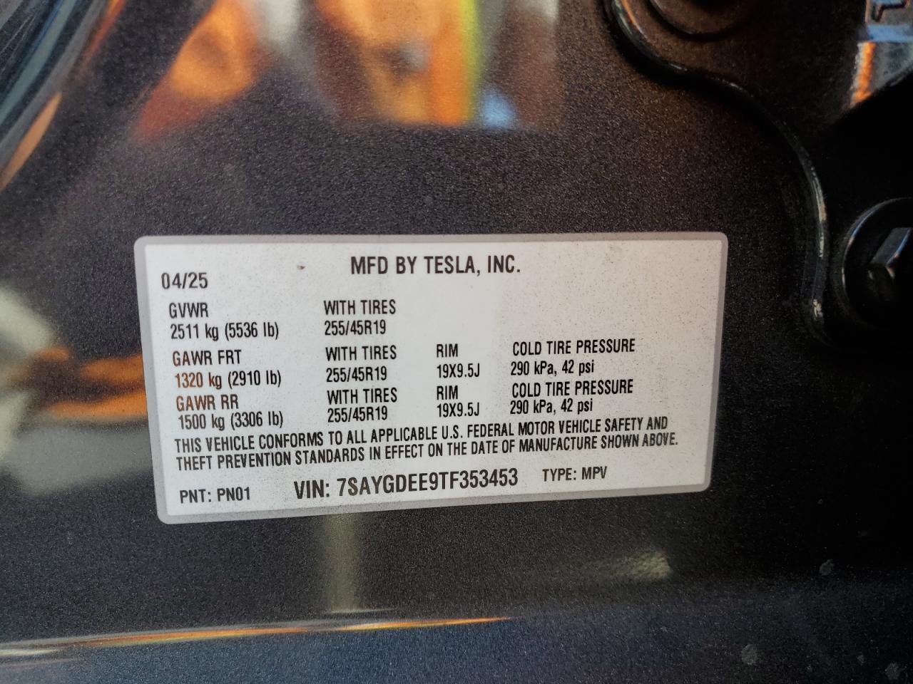 2026 Tesla Model Y Gray vin: 7SAYGDEE9TF353453