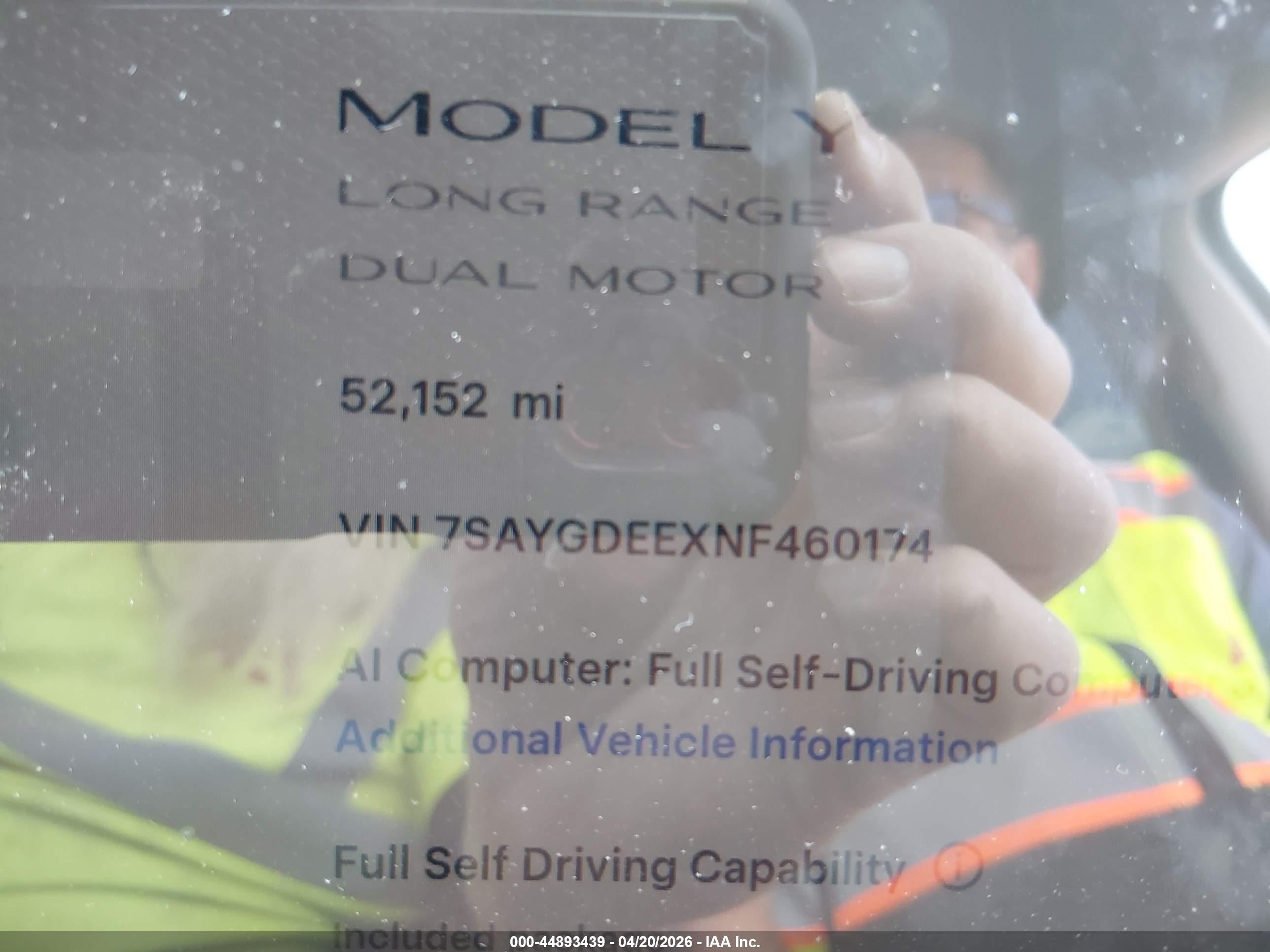 2022 Tesla Model Y Long Range Dual Motor All-wheel Drive Красный vin: 7SAYGDEEXNF460174