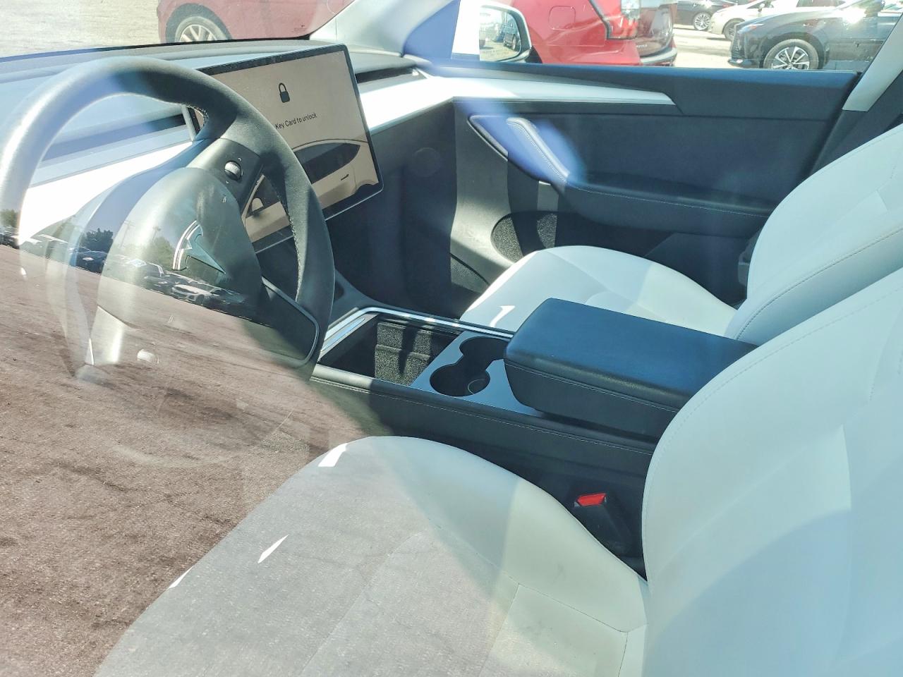 2023 Tesla Model Y White vin: 7SAYGDEEXPF630262