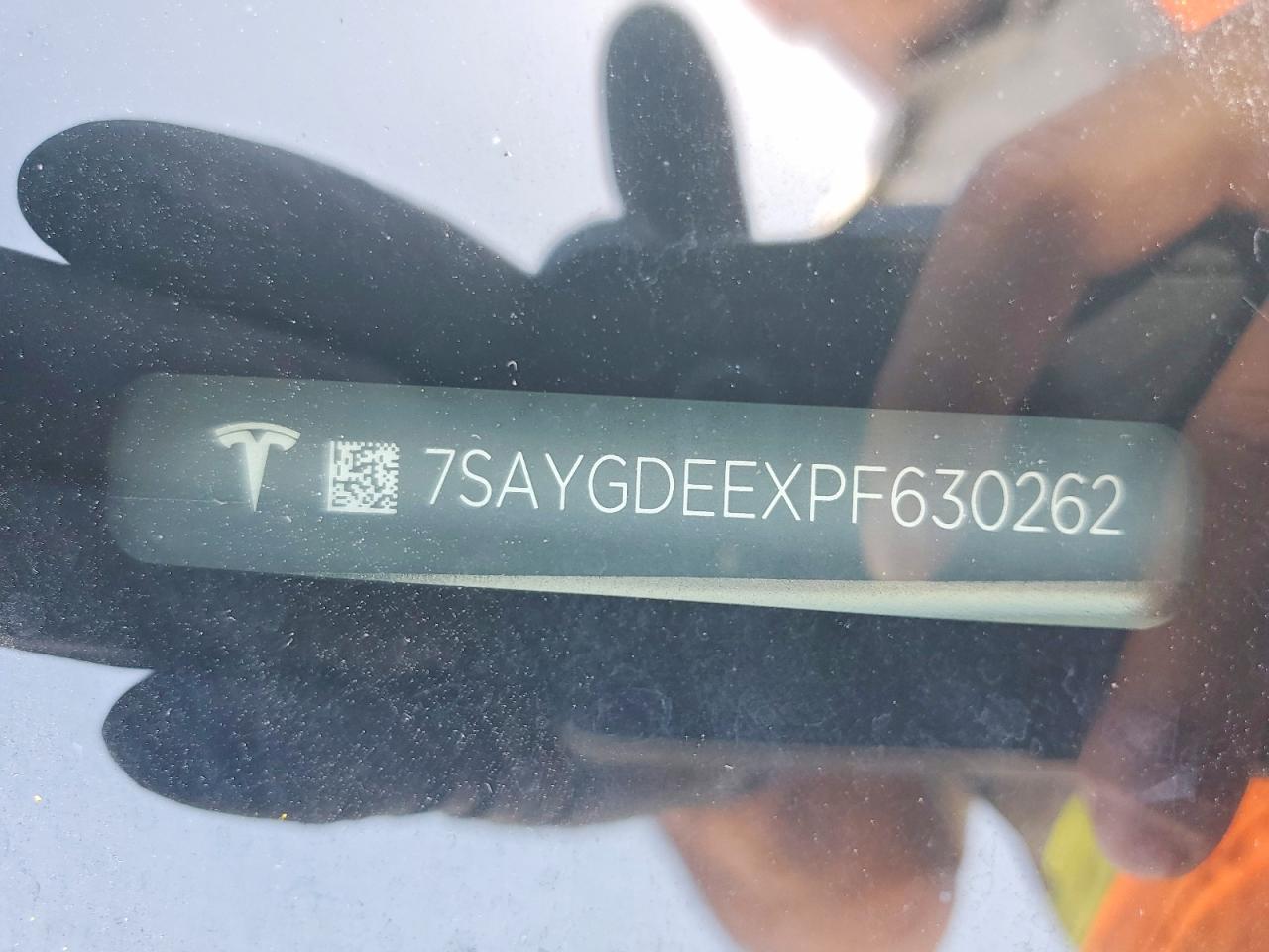 2023 Tesla Model Y White vin: 7SAYGDEEXPF630262