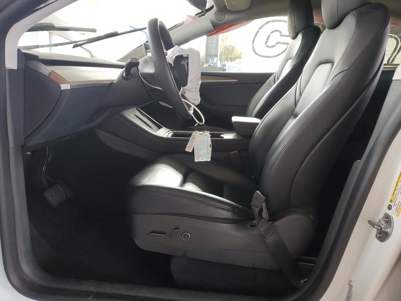 2023 Tesla Model Y White vin: 7SAYGDEEXPF638958 Damage: Airbag - Front Left, Deployed, Replacement Required