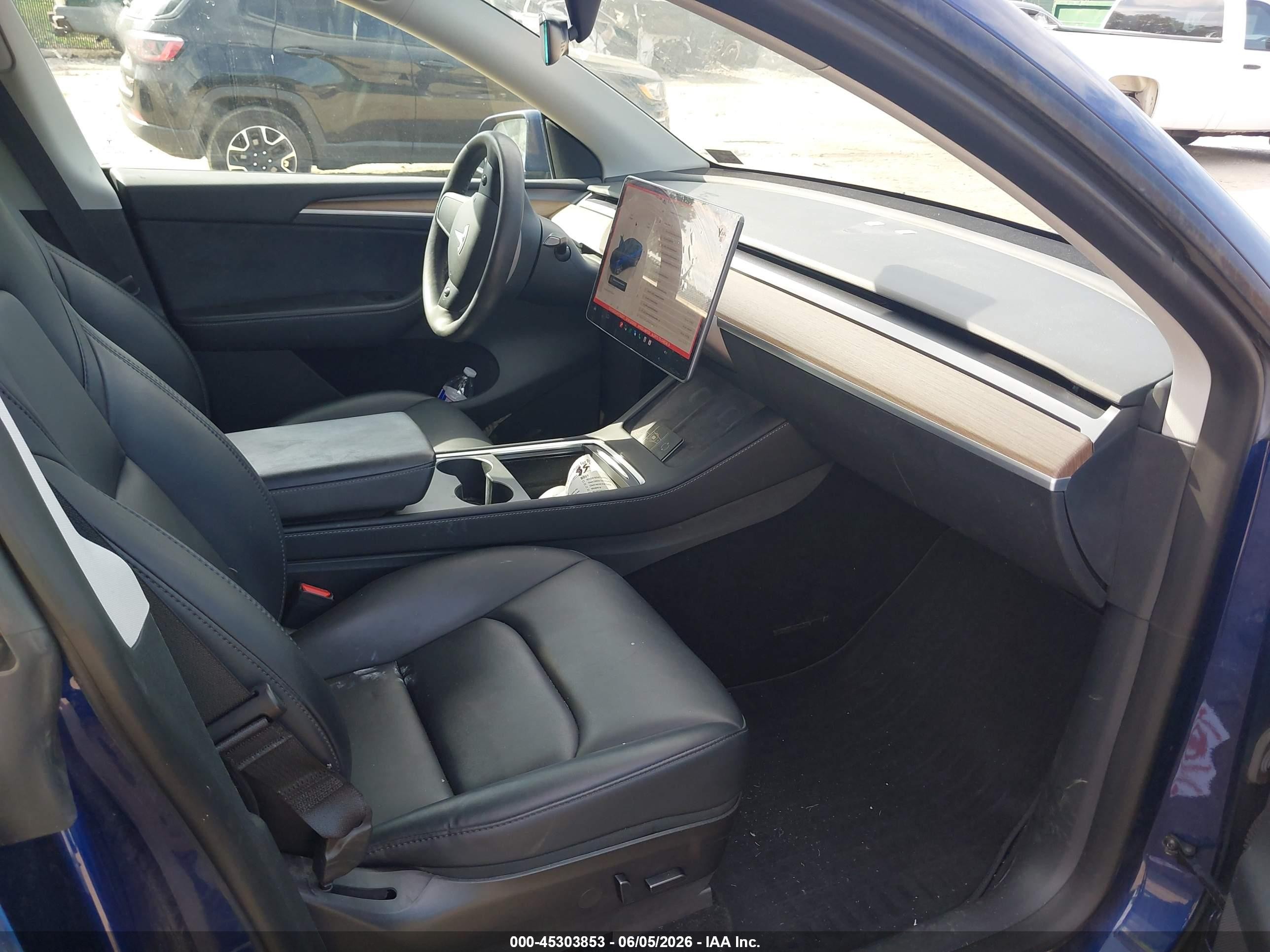 2023 Tesla Model Y Awd/long Range Dual Motor All-wheel Drive Dark Blue vin: 7SAYGDEEXPF702271