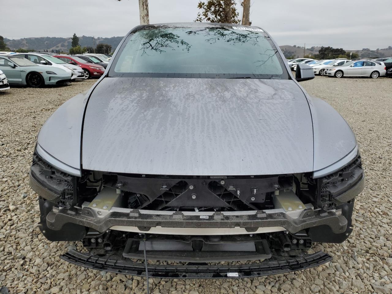 2026 Tesla Model Y Серый vin: 7SAYGDEEXTF324849