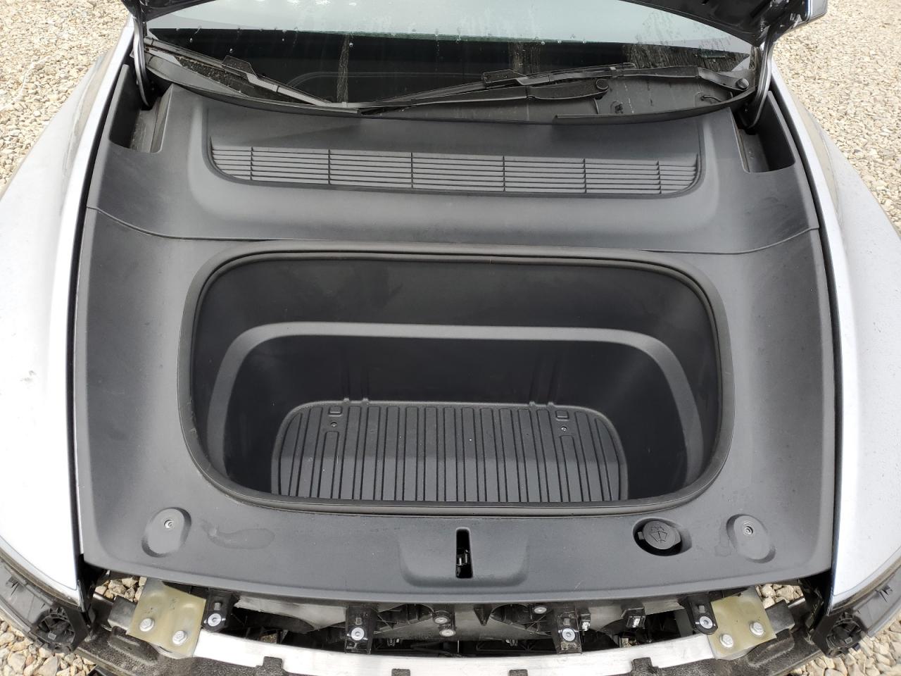 2026 Tesla Model Y Серый vin: 7SAYGDEEXTF324849