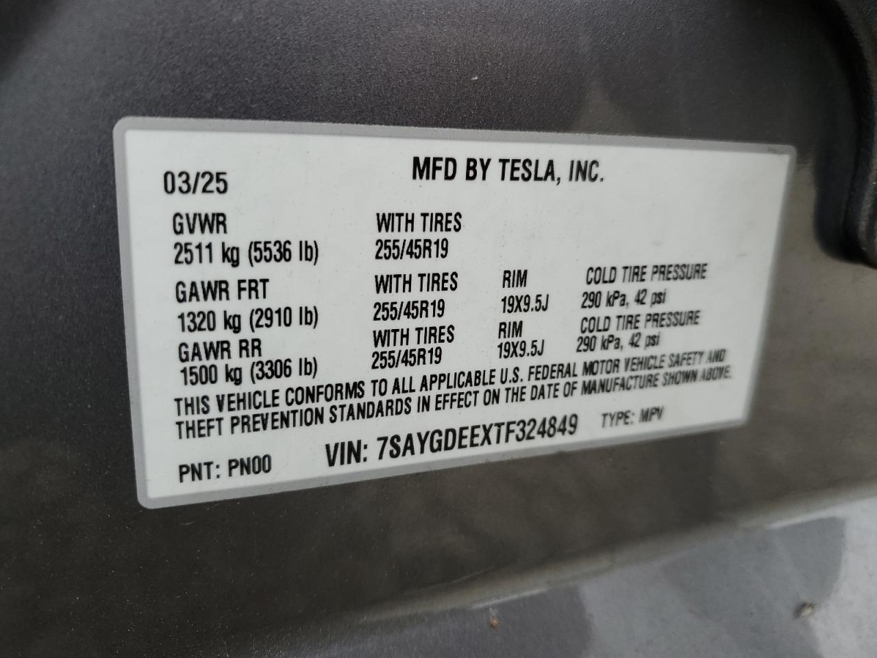 2026 Tesla Model Y Серый vin: 7SAYGDEEXTF324849