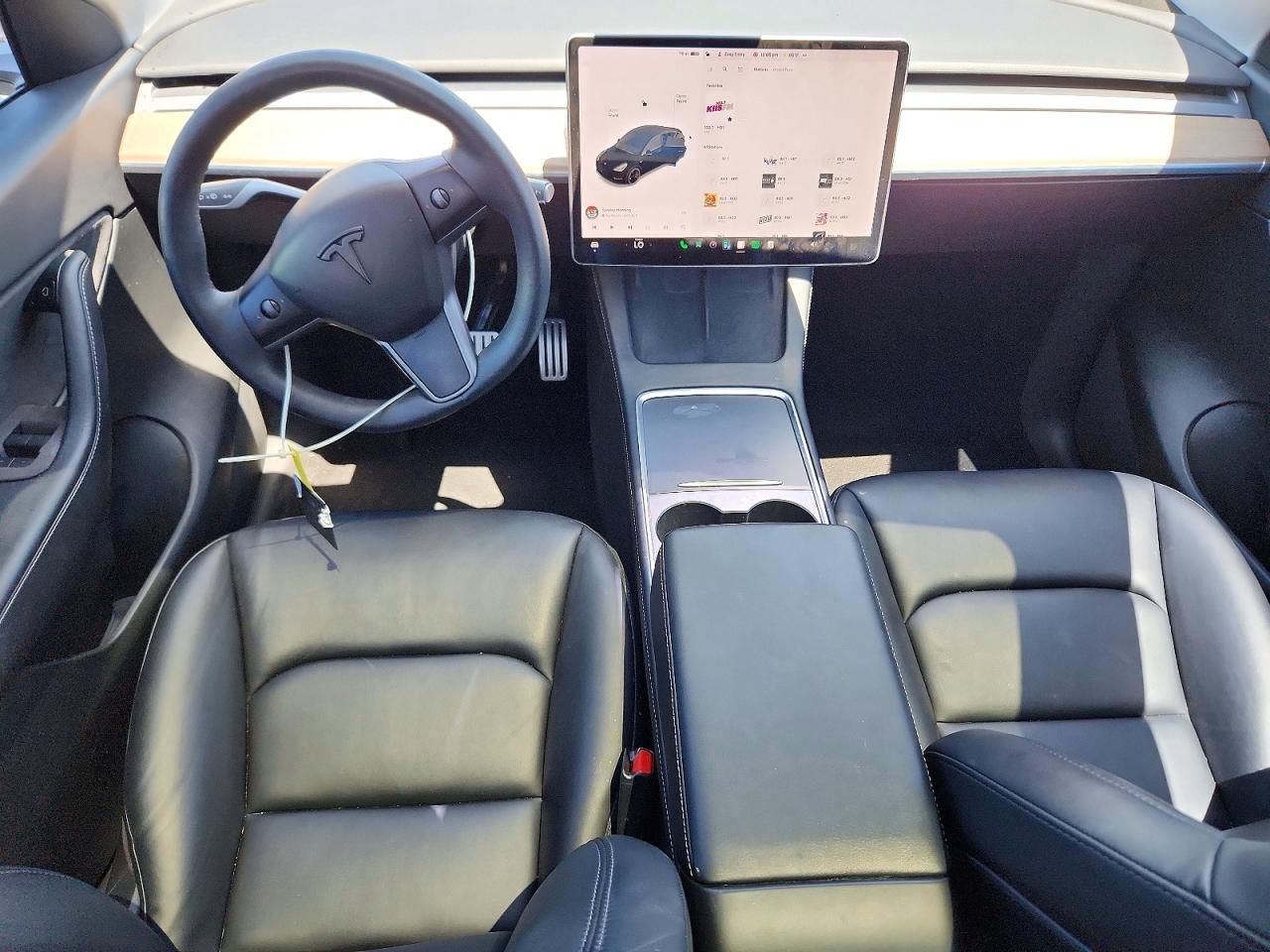 2022 Tesla Model Y Черный vin: 7SAYGDEF0NF336813