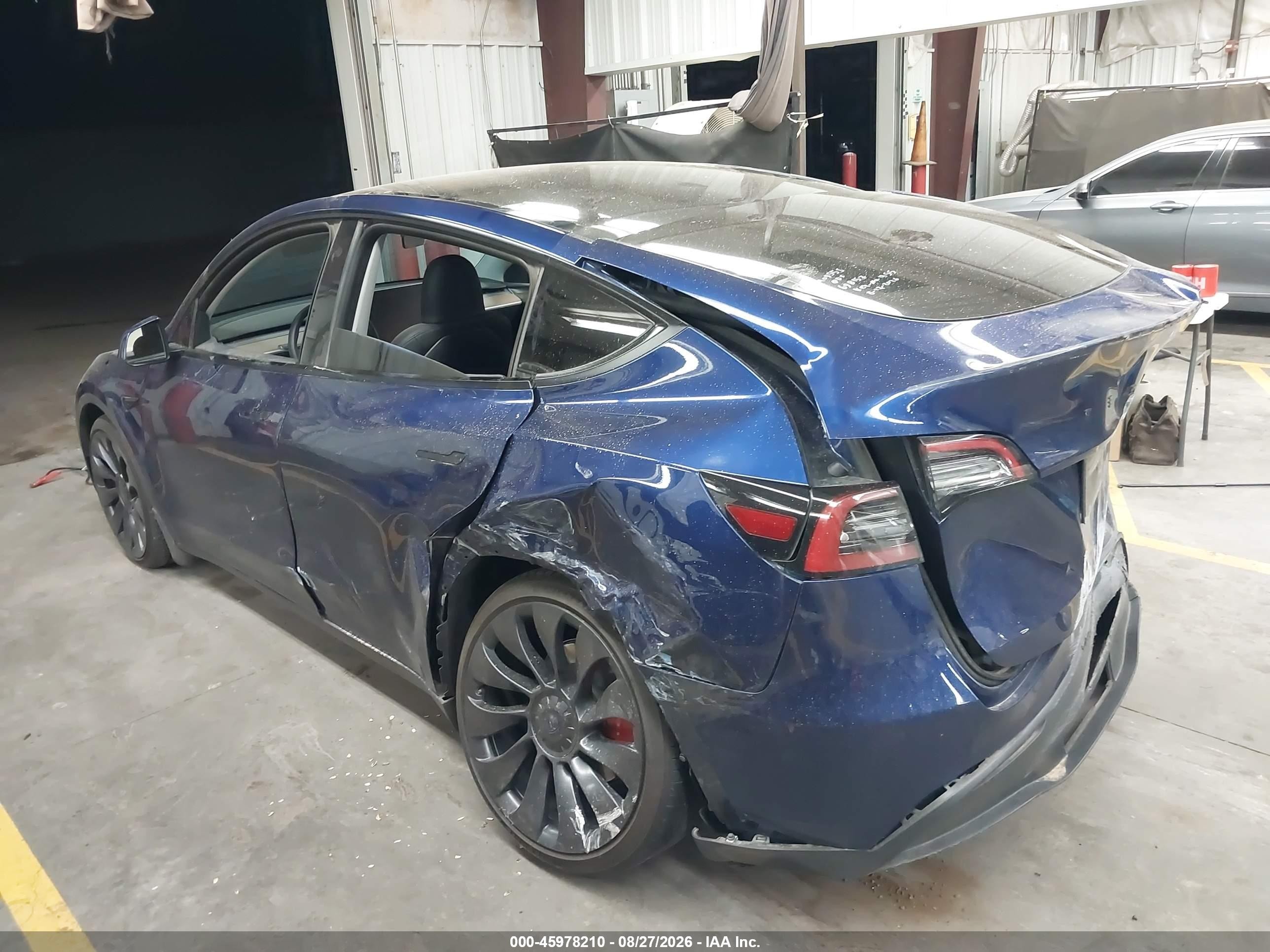2023 Tesla Model Y Performance Dual Motor All-wheel Drive Синий vin: 7SAYGDEF0PF698157