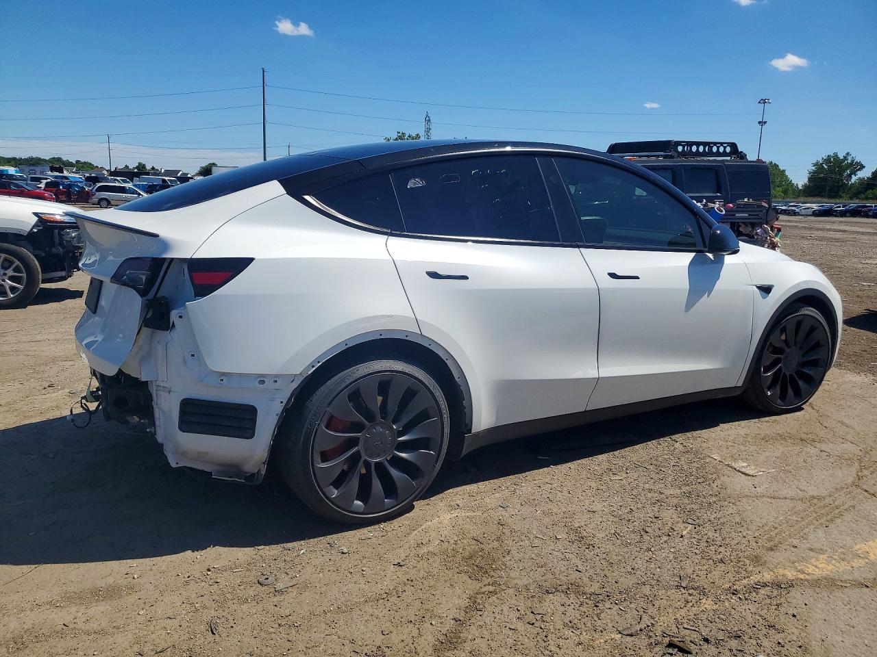 2023 Tesla Model Y White vin: 7SAYGDEF0PF860093