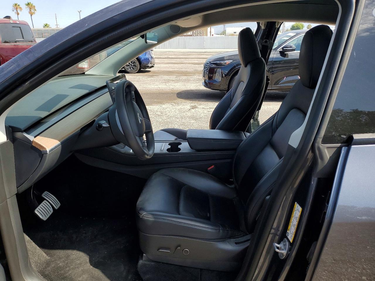 2020 Tesla Model  Y Gray vin: 7SAYGDEF1PF698166