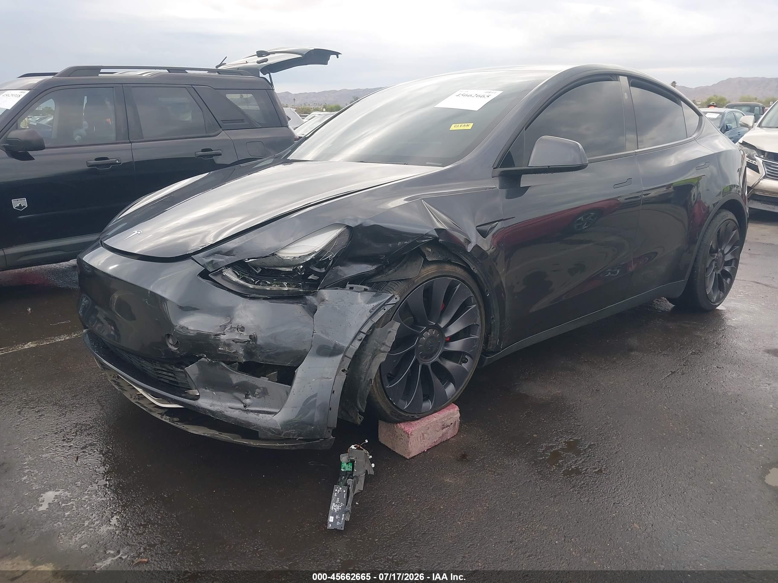 2024 Tesla Model Y Performance Dual Motor All-wheel Drive Black vin: 7SAYGDEF1RF072362
